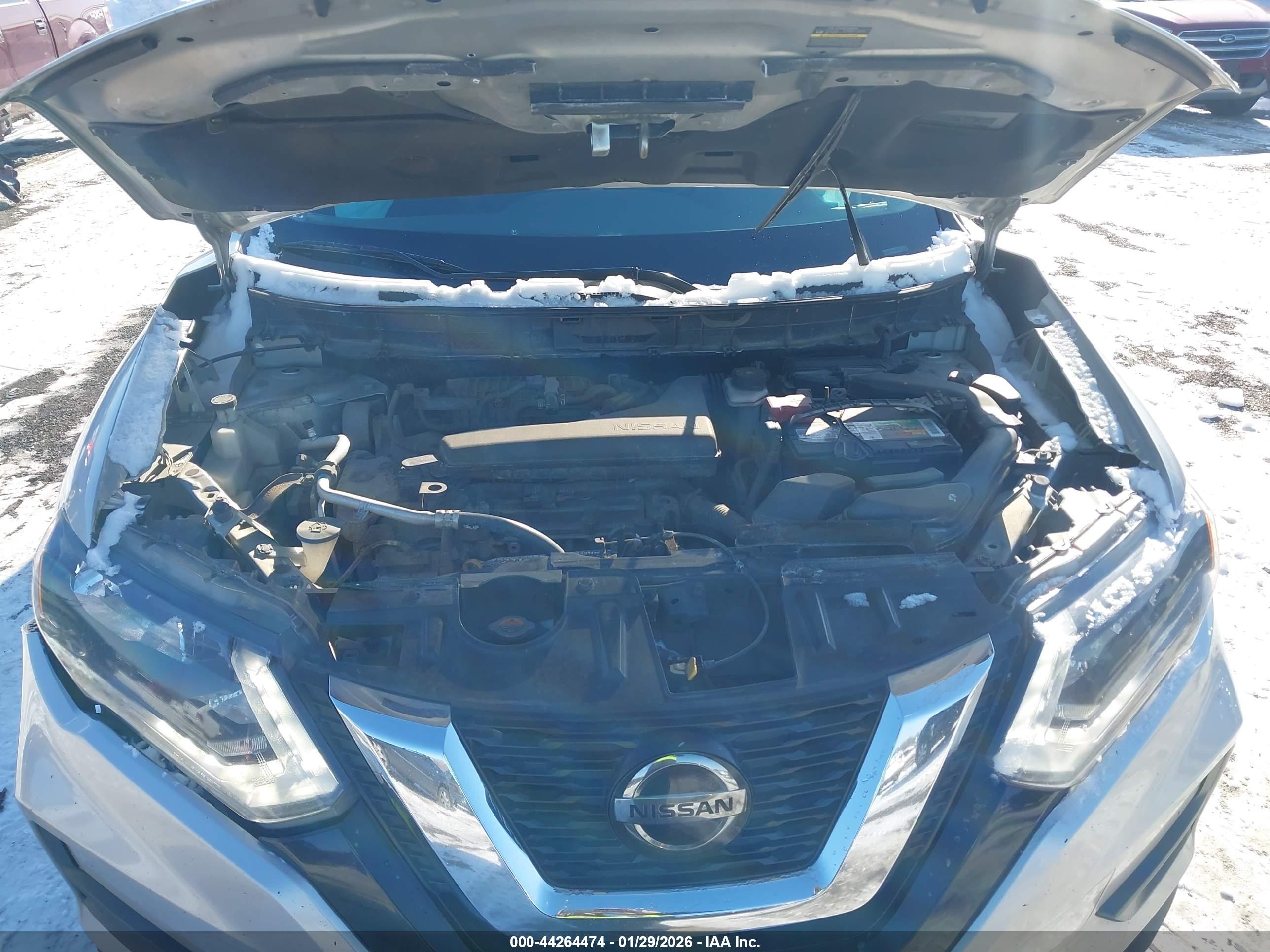 NISSAN ROGUE image 10