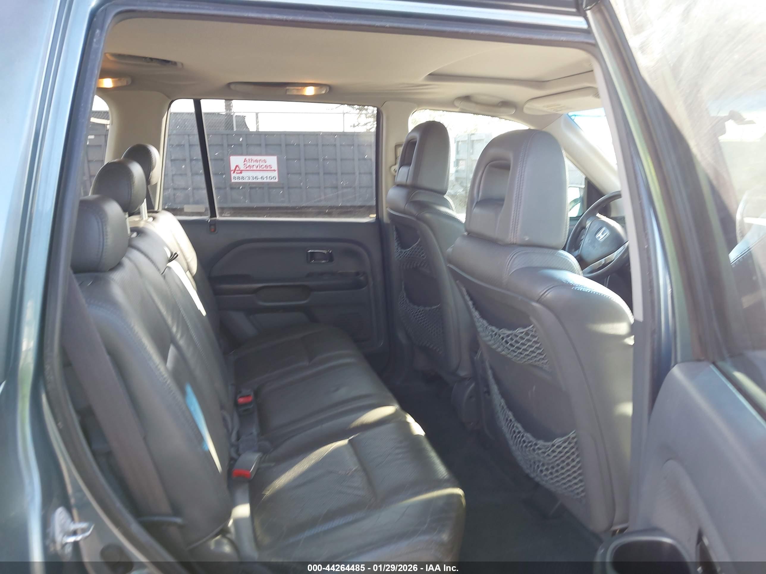 HONDA PILOT image 8