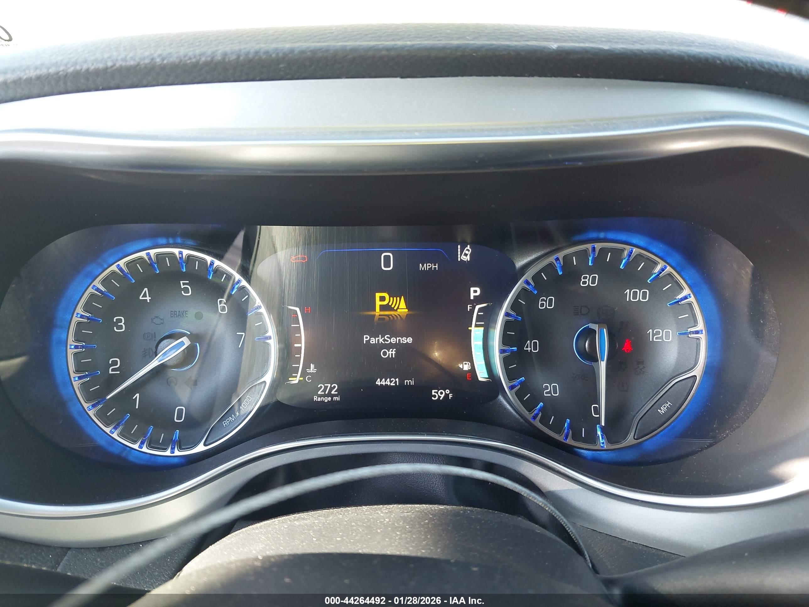 CHRYSLER PACIFICA image 7