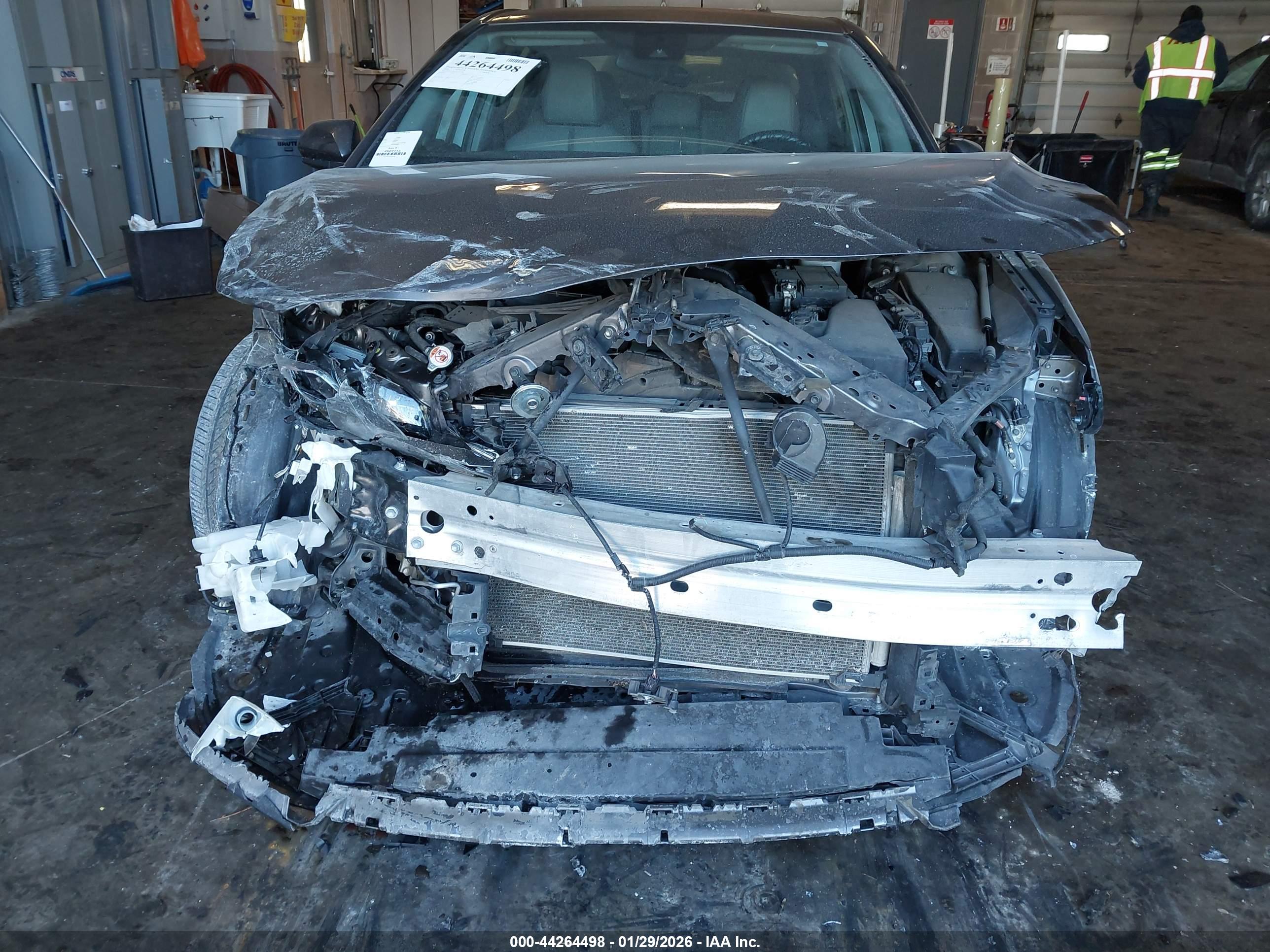 TOYOTA CAMRY image 6