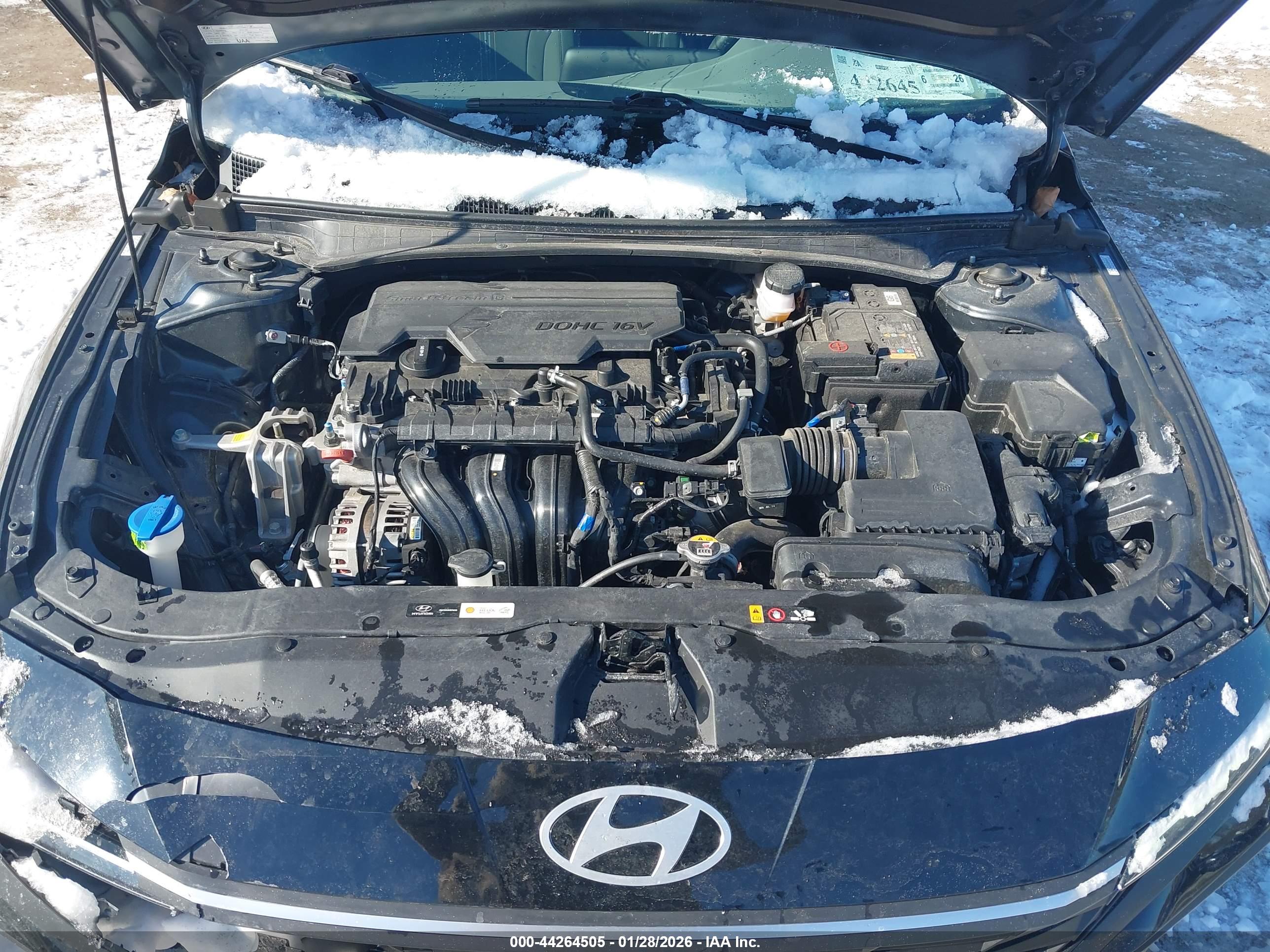 HYUNDAI ELANTRA image 10