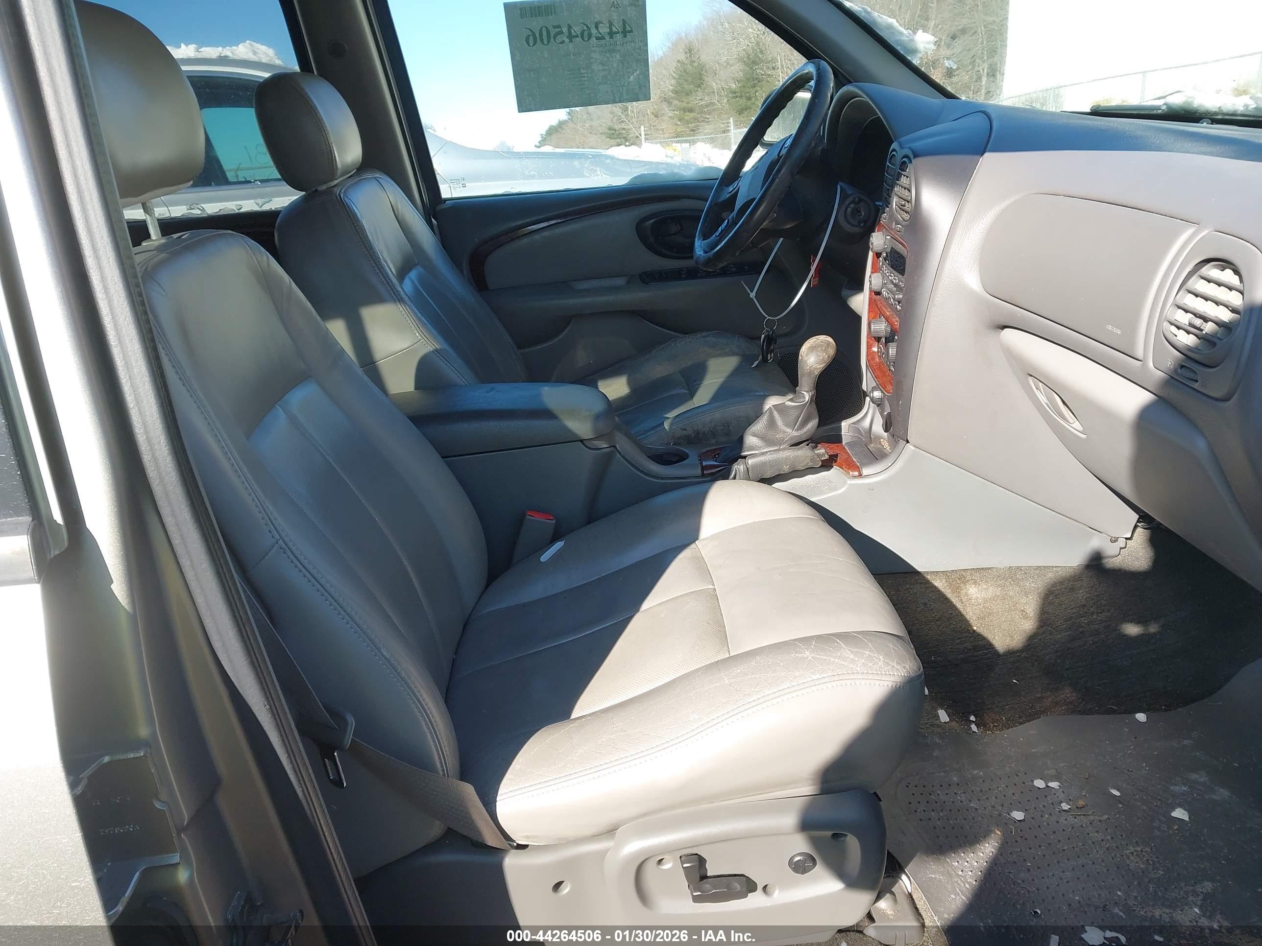 OLDSMOBILE BRAVADA image 5