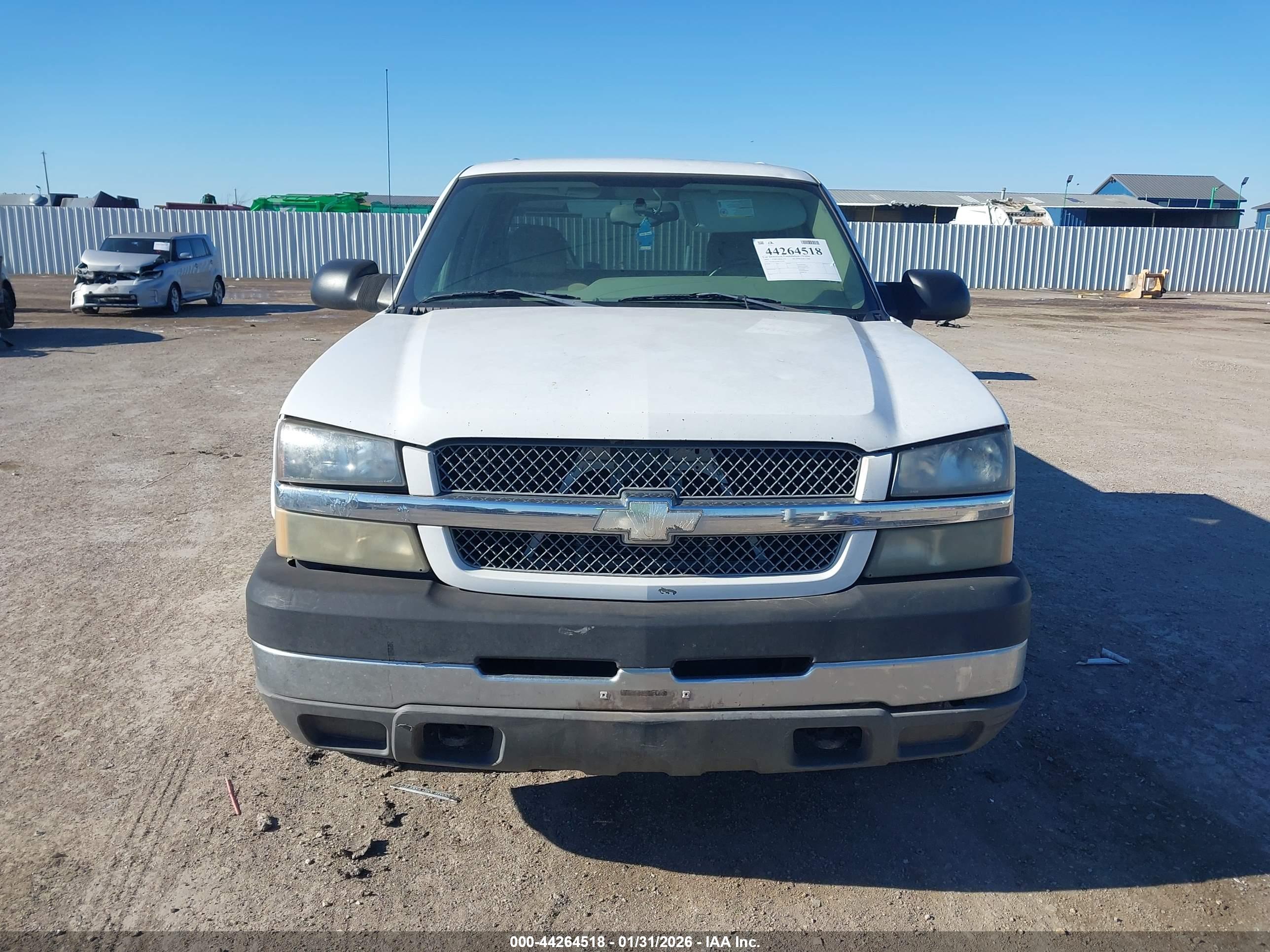 CHEVROLET SILVERADO image 6