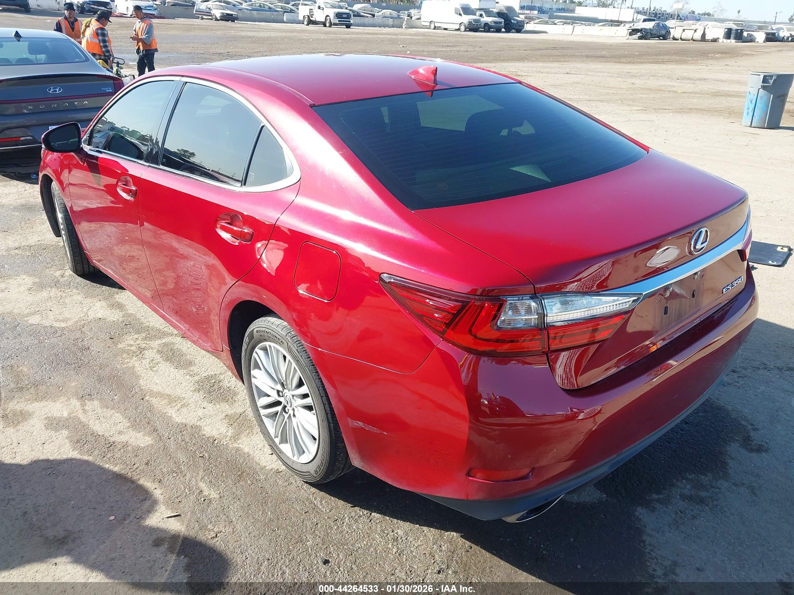 LEXUS ES image 3