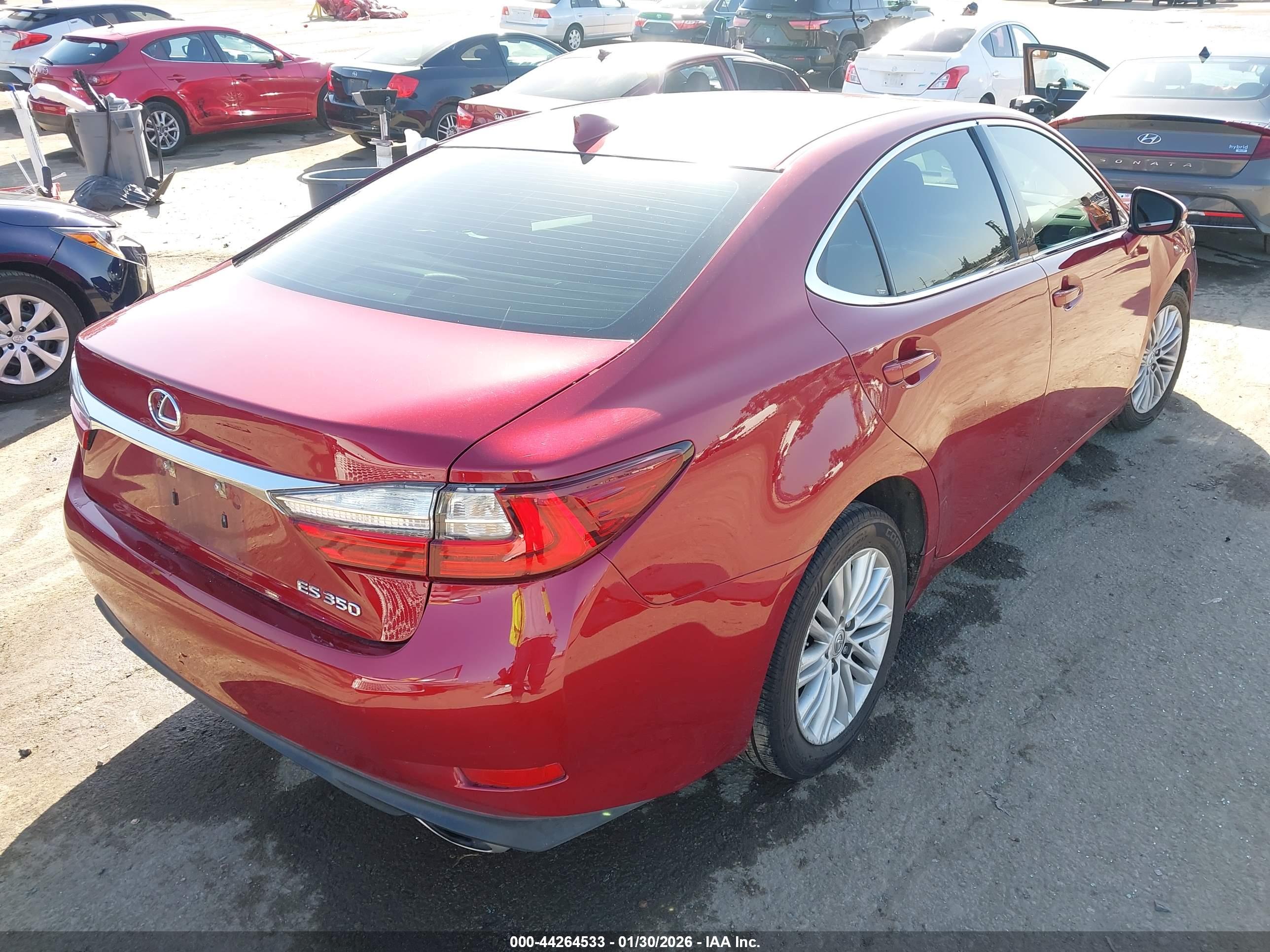 LEXUS ES image 4