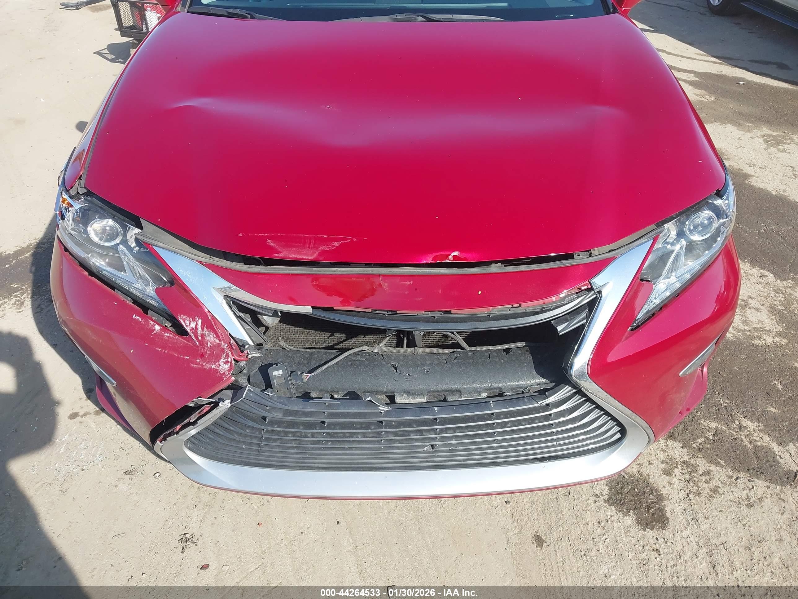 LEXUS ES image 6