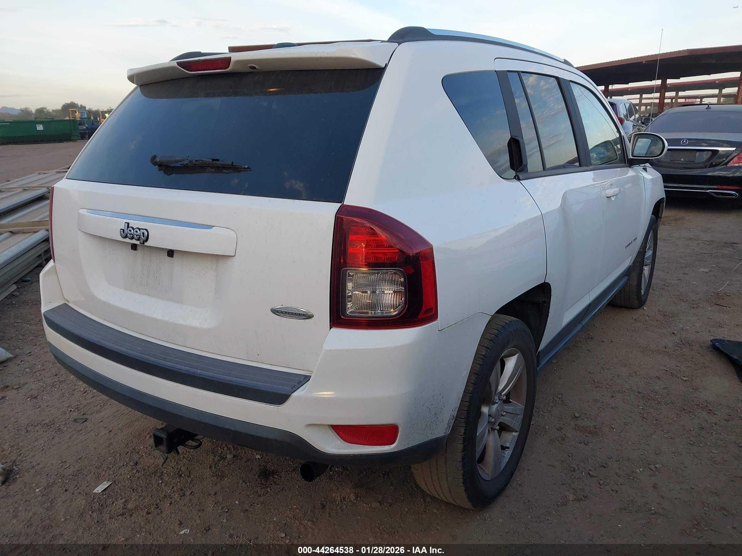 JEEP COMPASS image 4