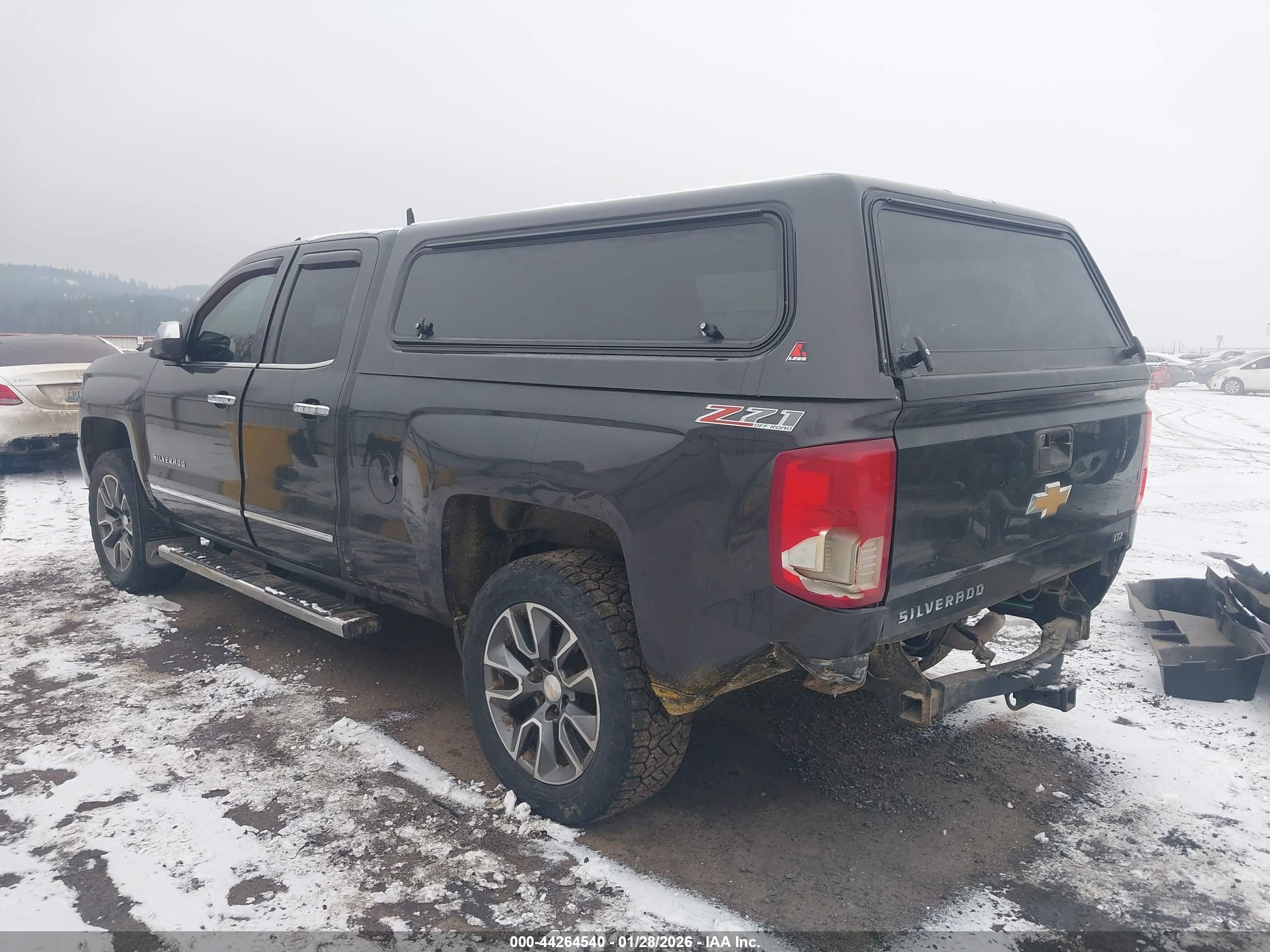 CHEVROLET SILVERADO image 3