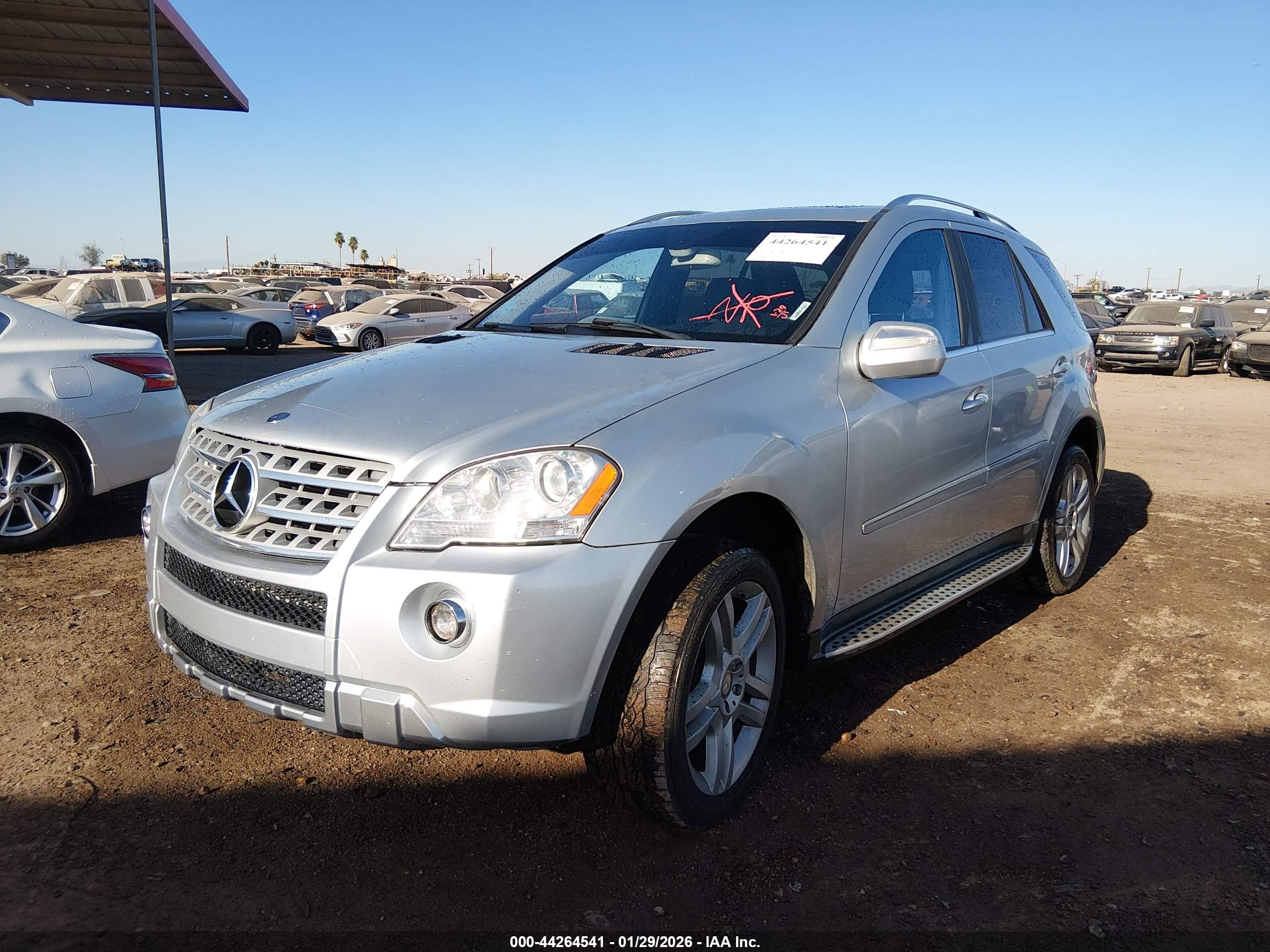 MERCEDES-BENZ ML image 2