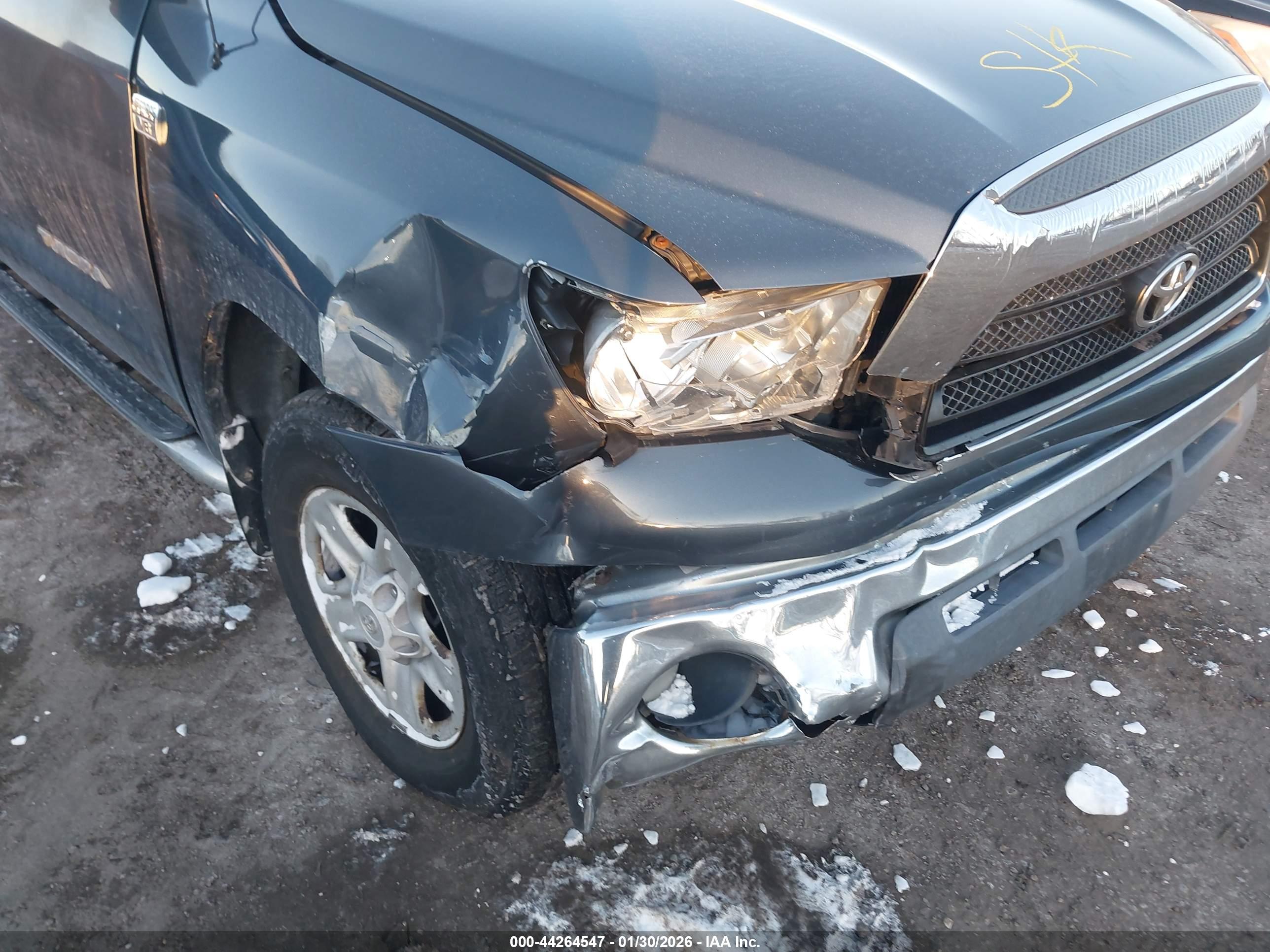 TOYOTA TUNDRA image 6