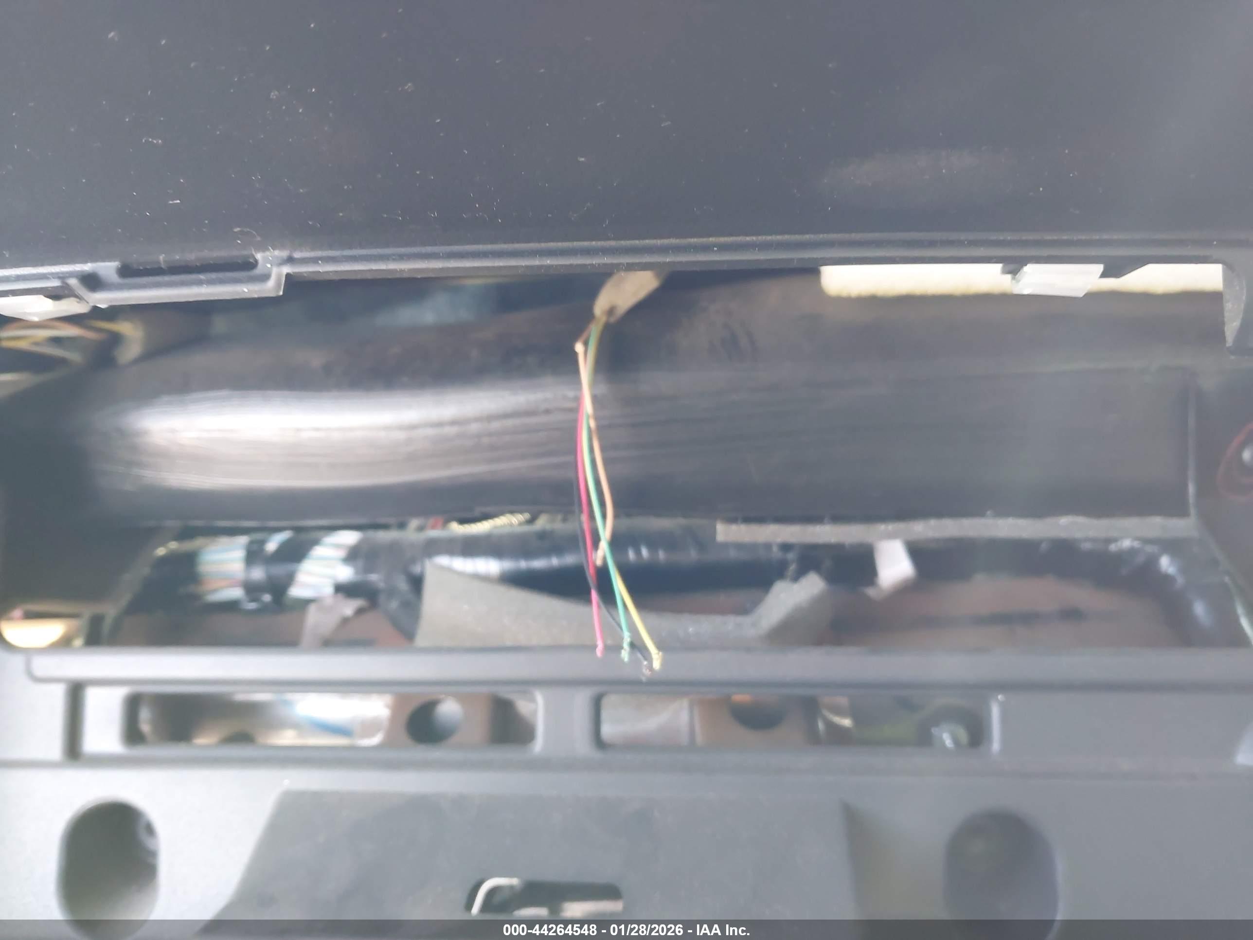 TOYOTA SEQUOIA image 7