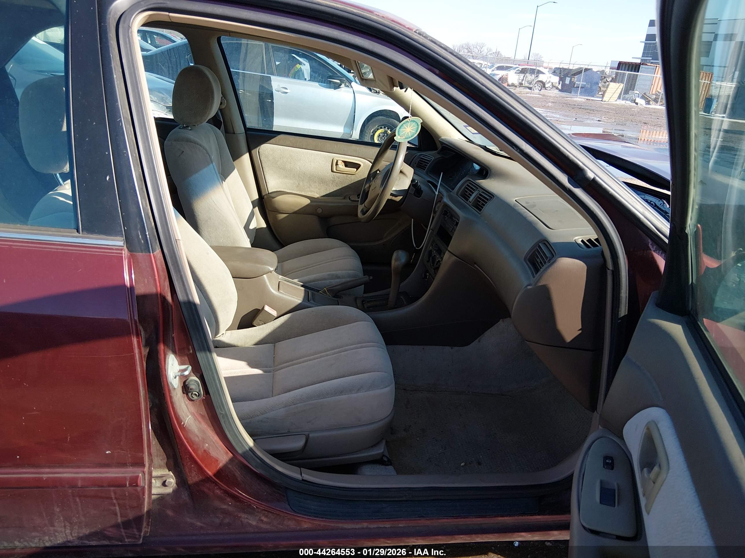 TOYOTA CAMRY image 5