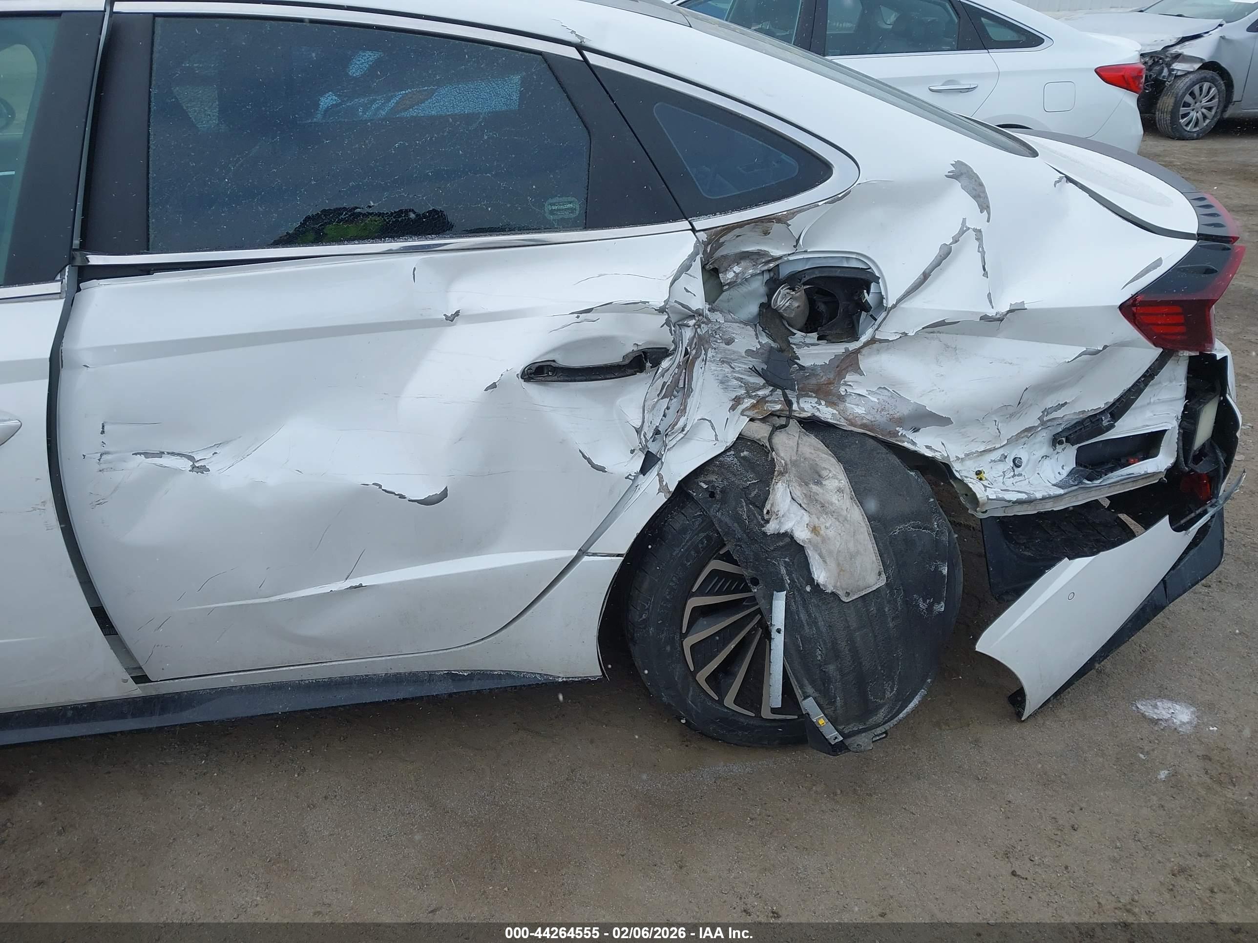 HYUNDAI SONATA image 6