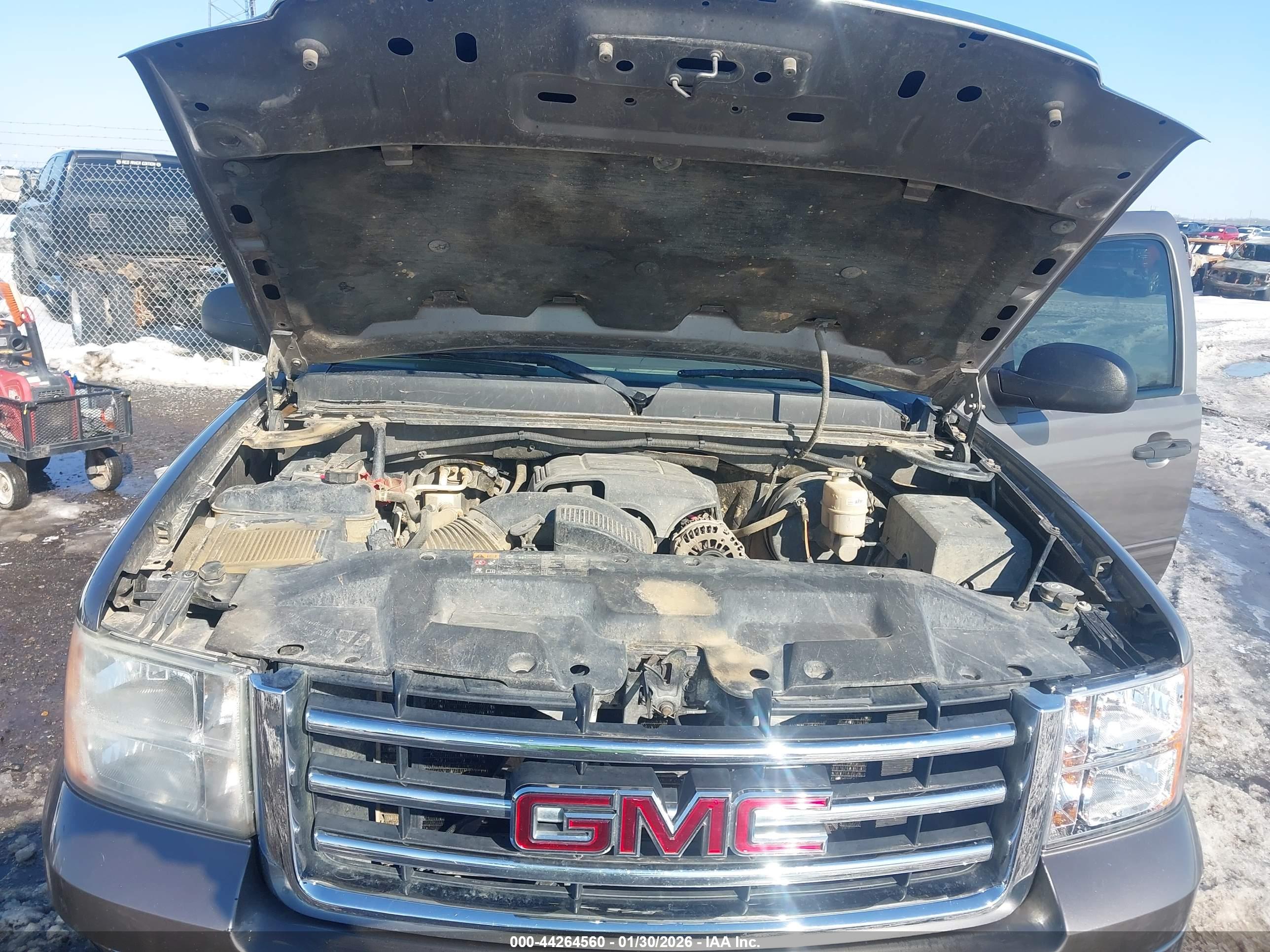 GMC SIERRA image 10