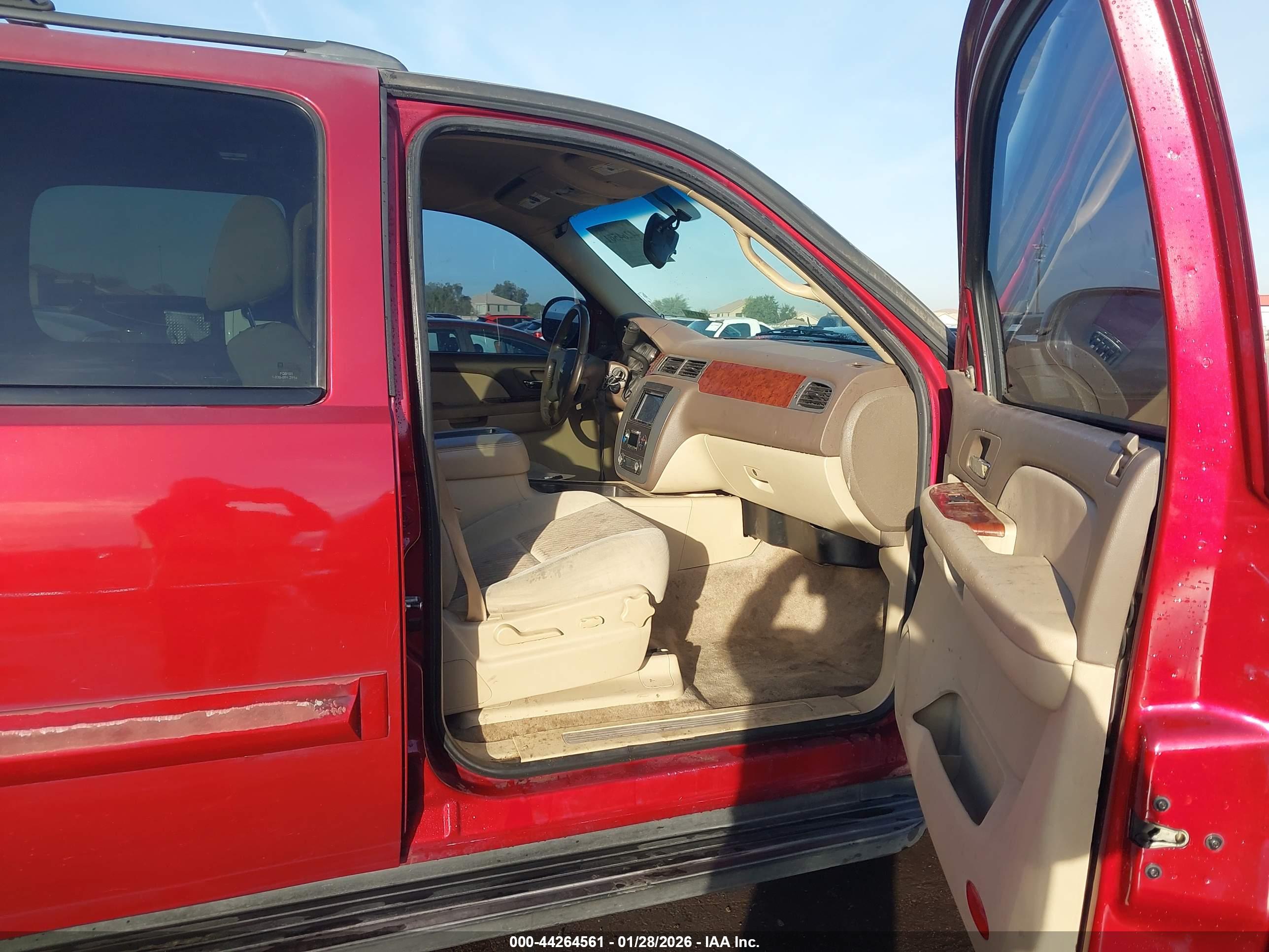 GMC YUKON image 5