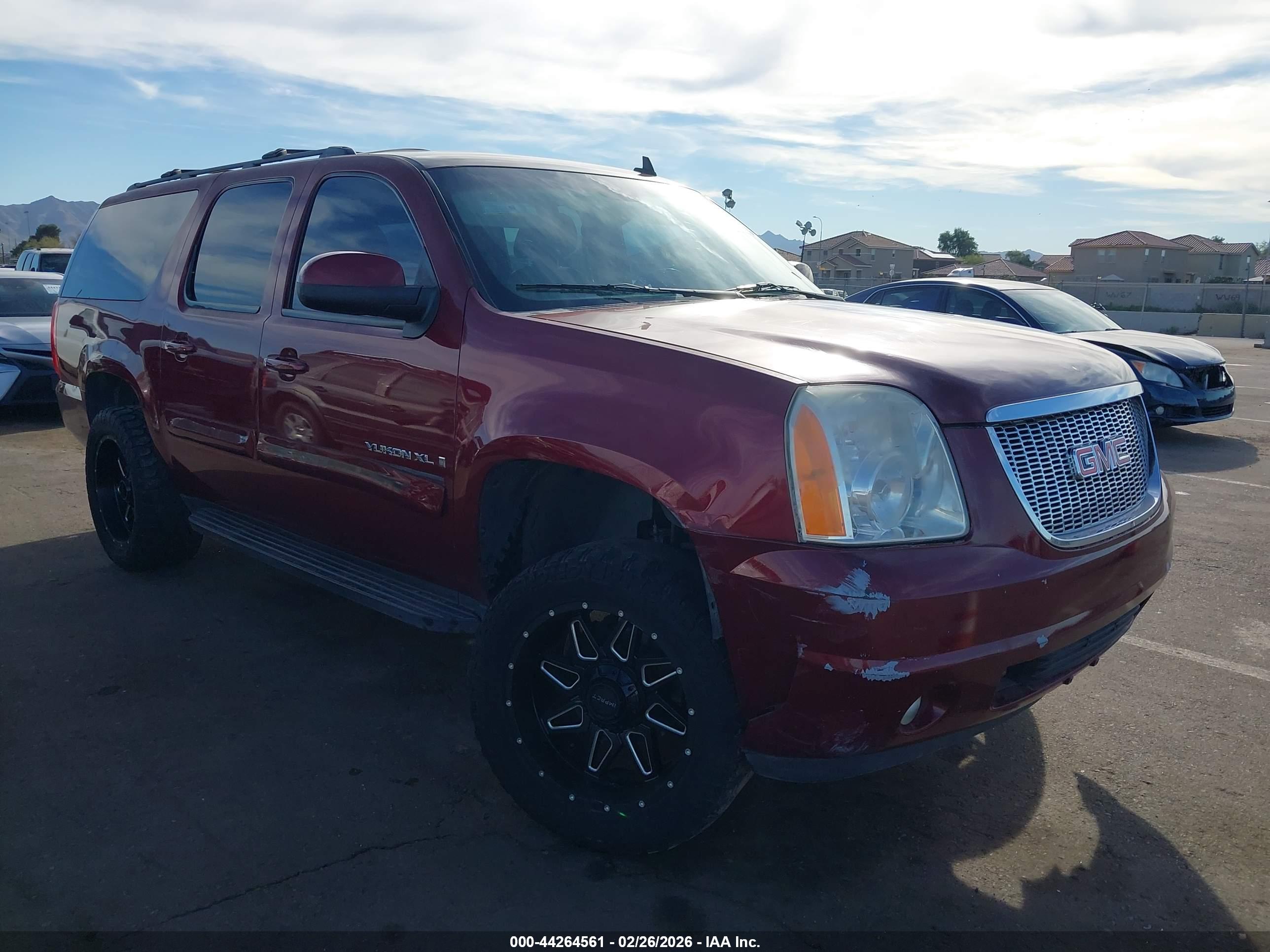 GMC YUKON image 6