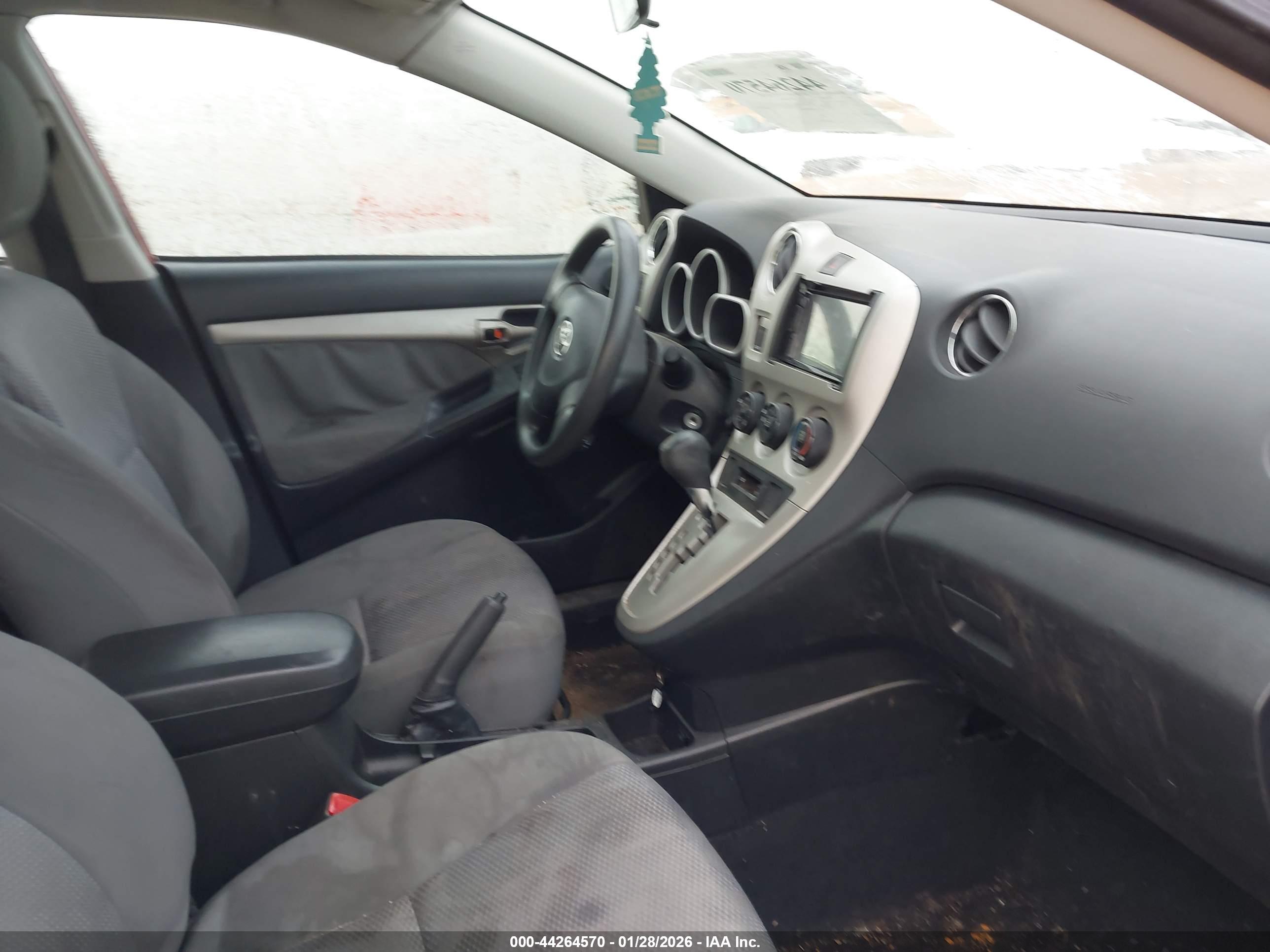 TOYOTA MATRIX image 5