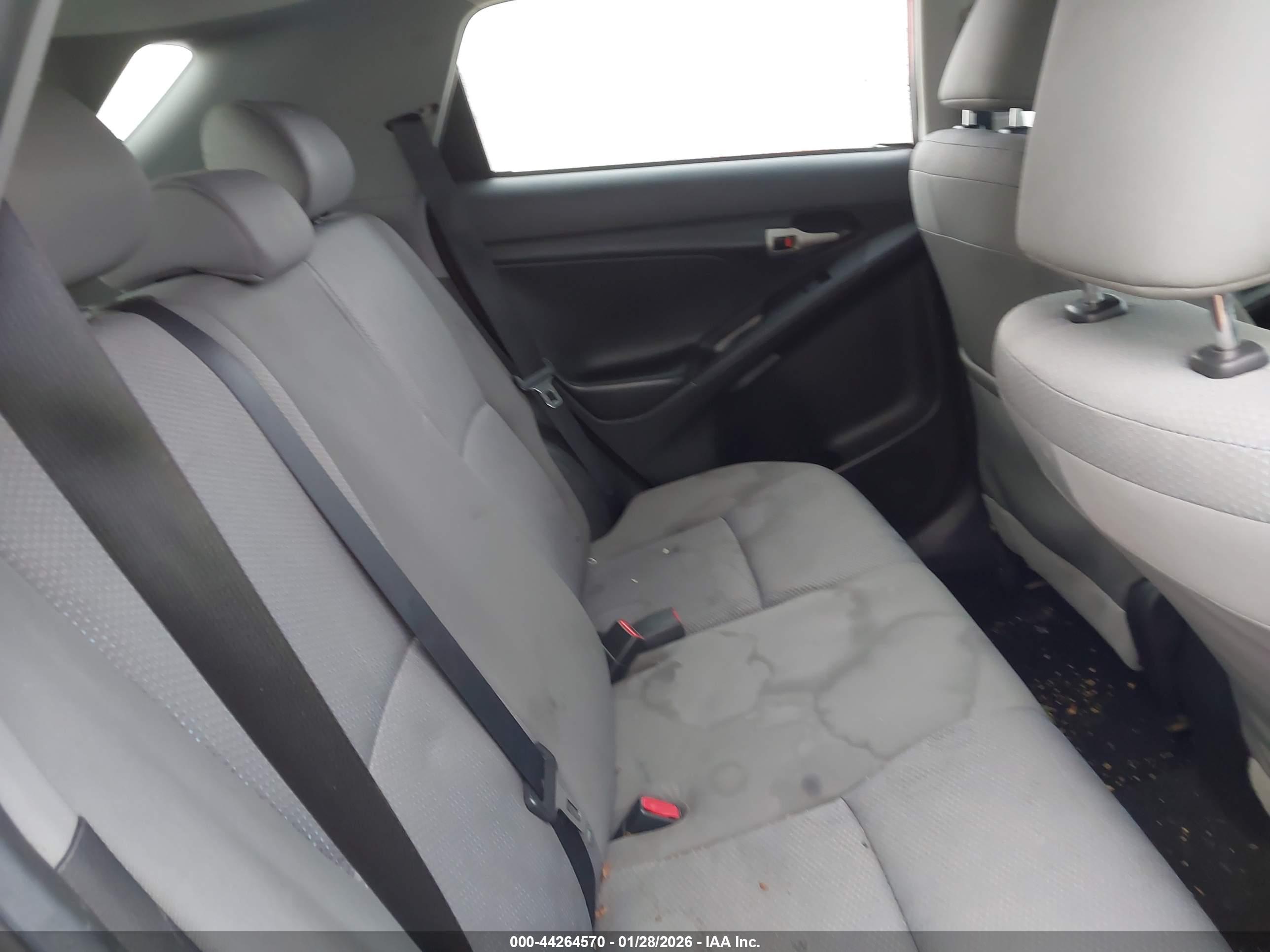 TOYOTA MATRIX image 8