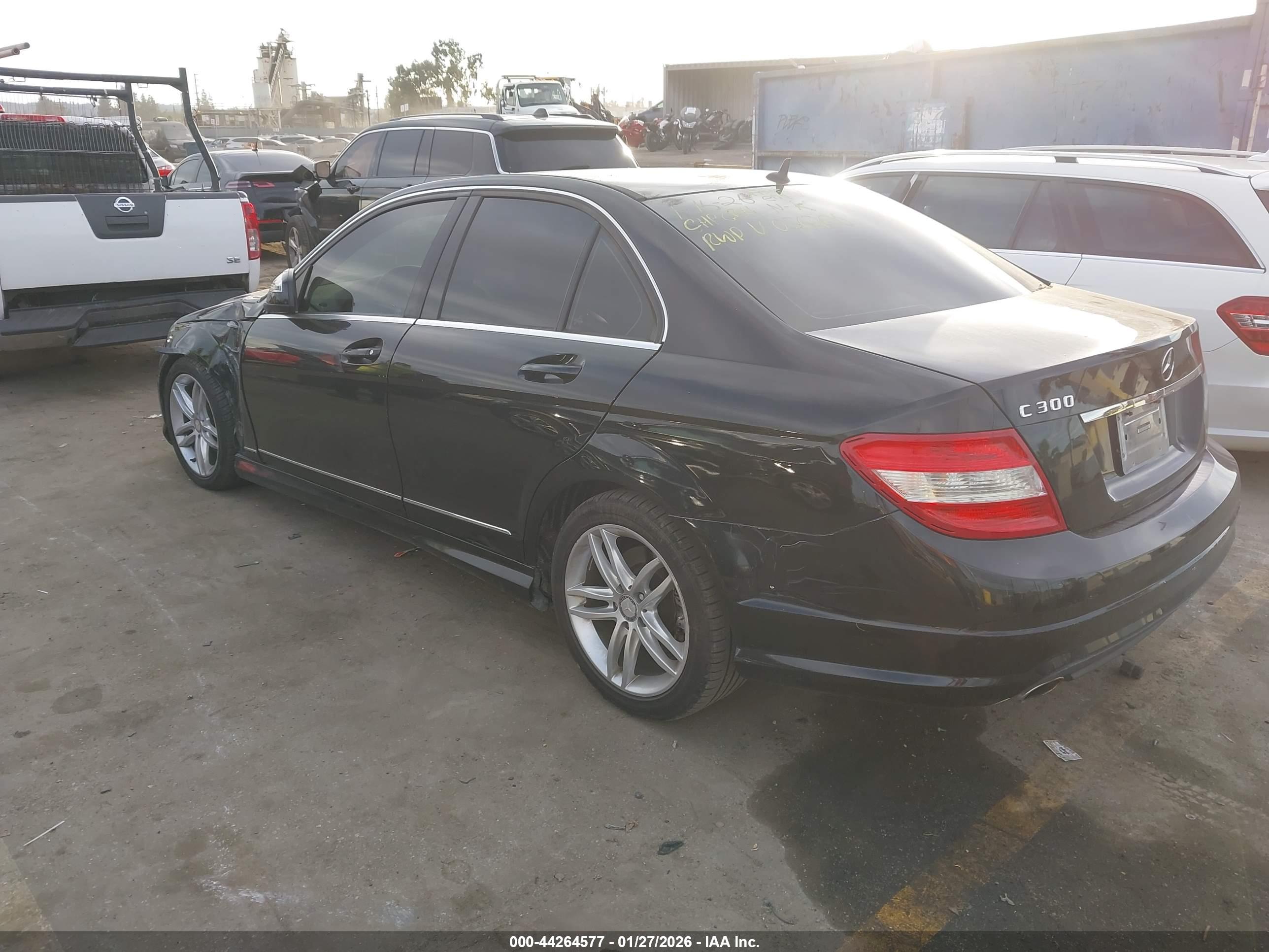 MERCEDES-BENZ C image 3