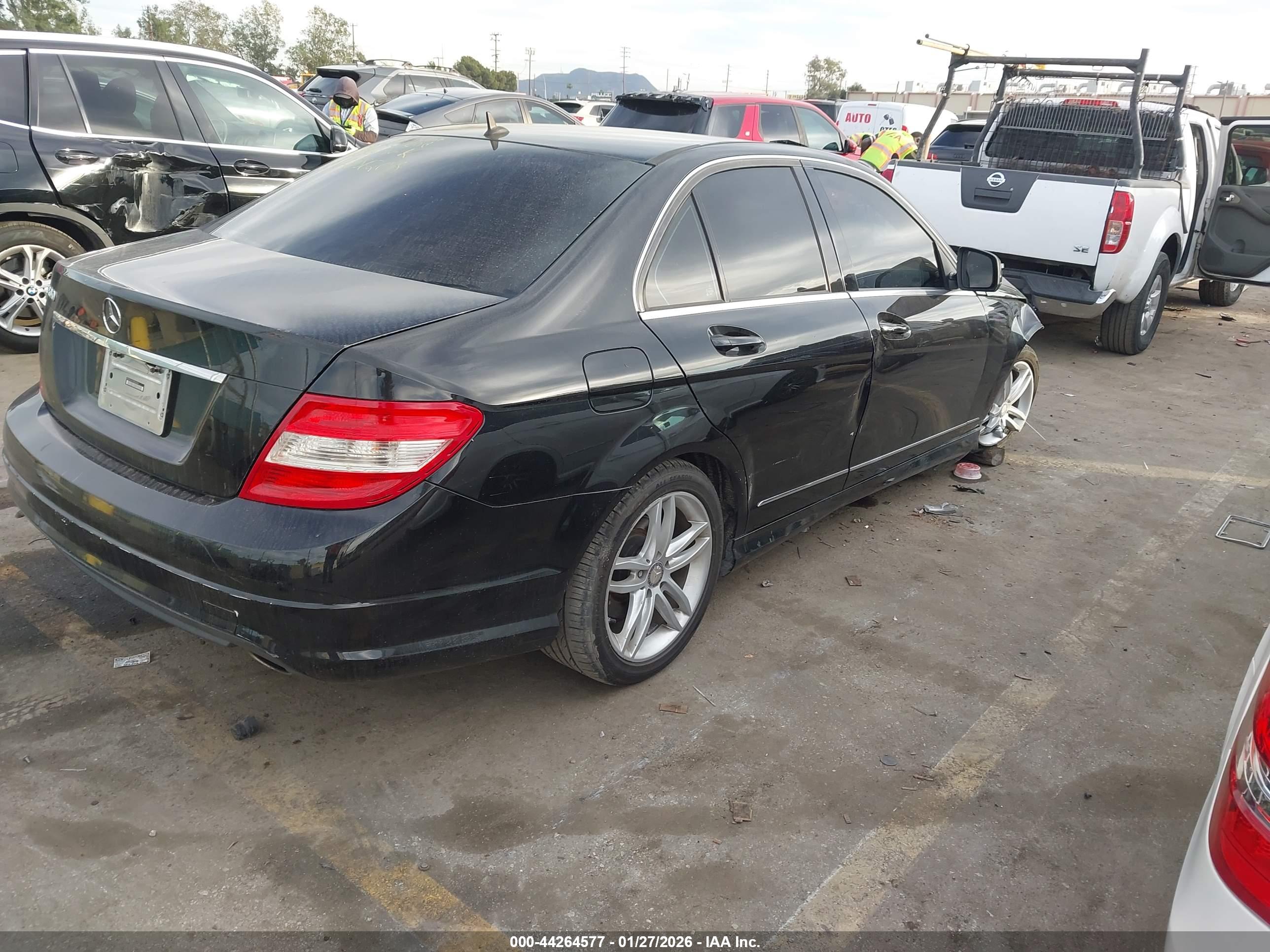 MERCEDES-BENZ C image 4
