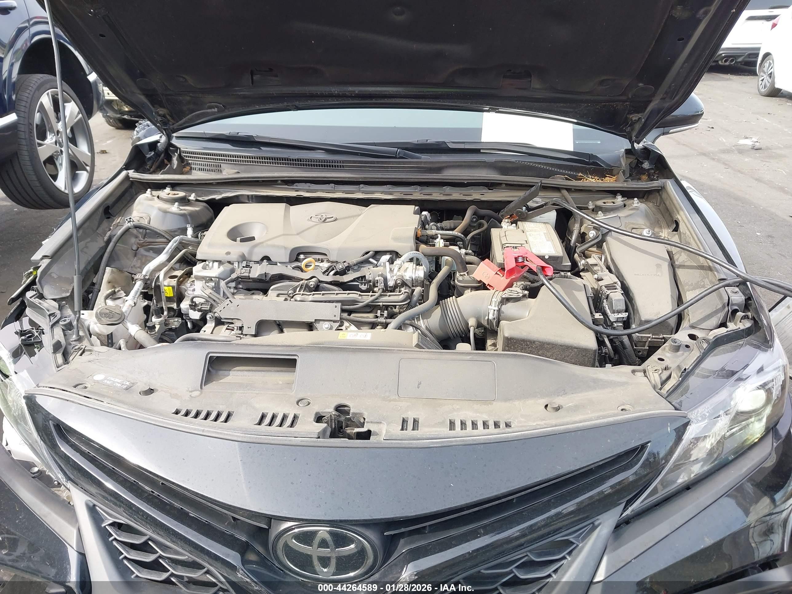 TOYOTA CAMRY image 10