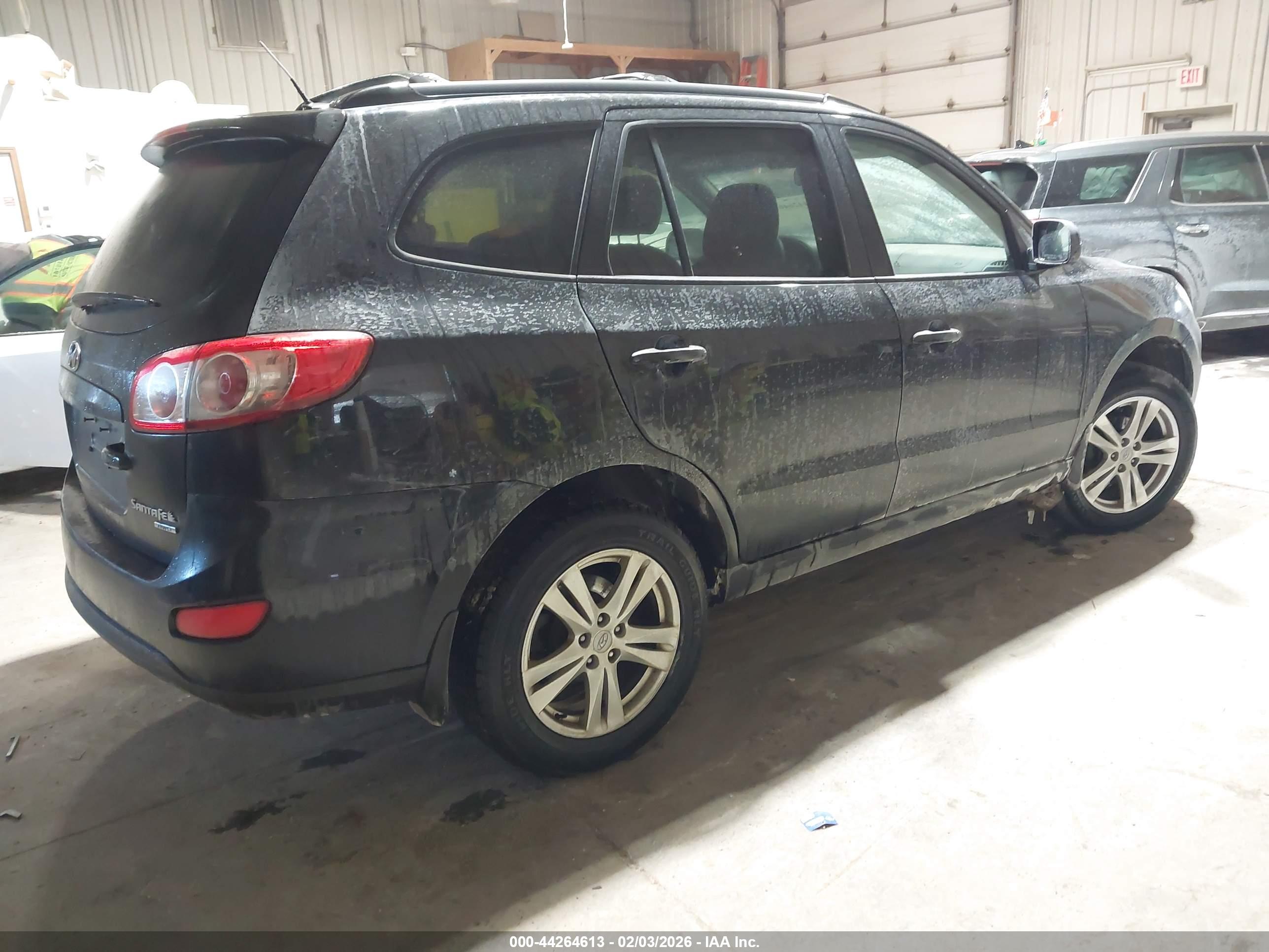 HYUNDAI SANTA image 4