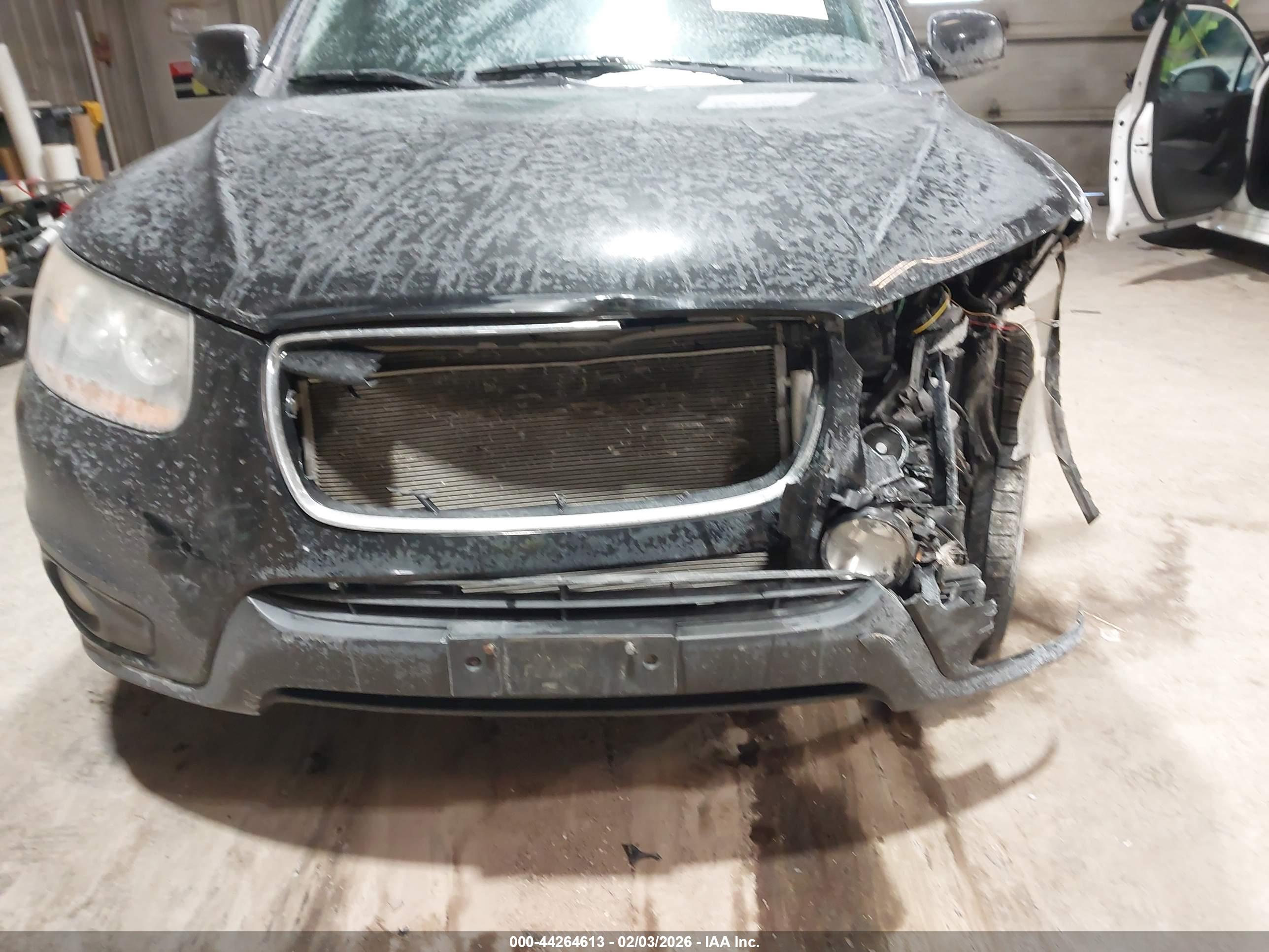 HYUNDAI SANTA image 6