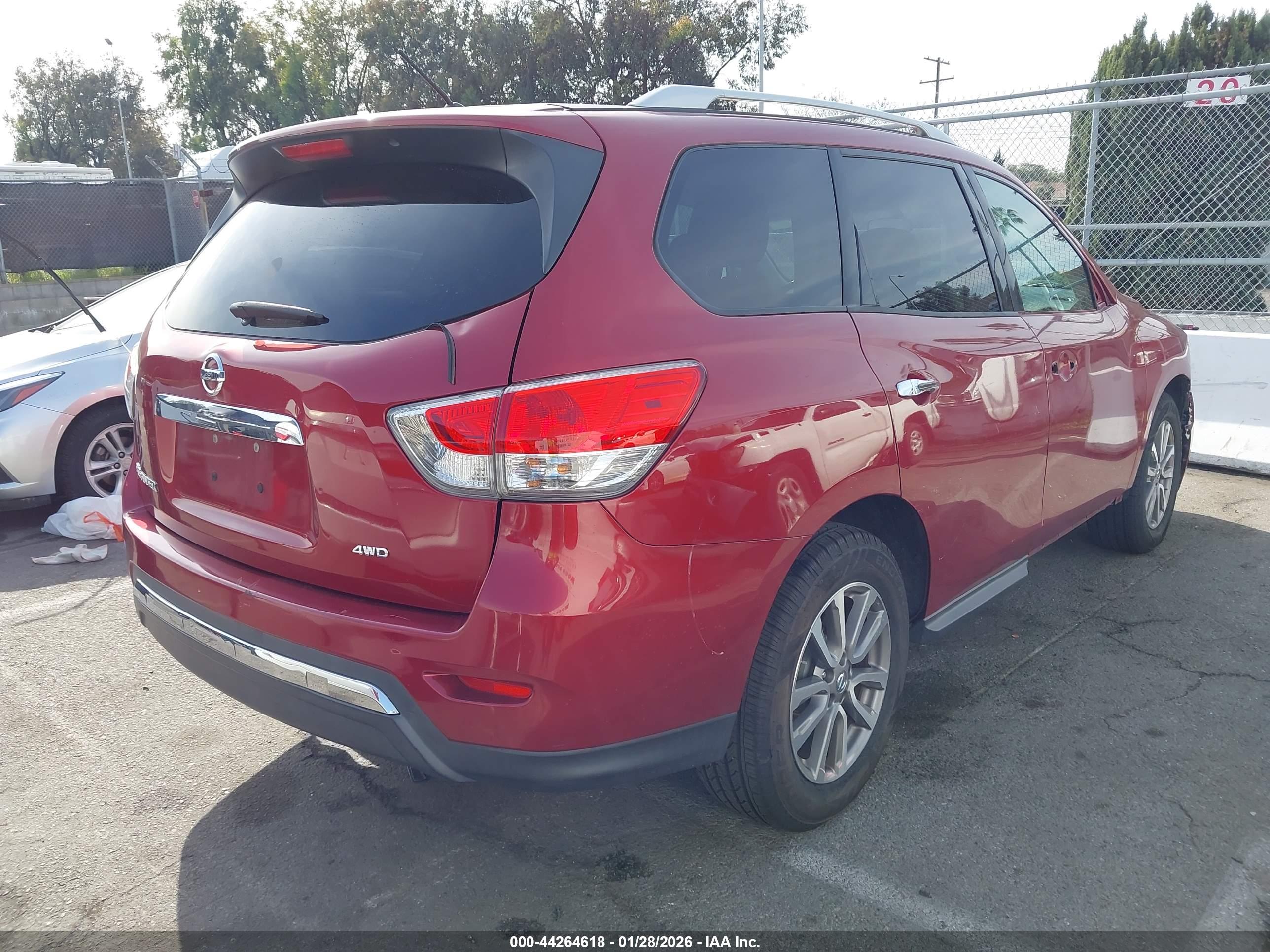 NISSAN PATHFINDER image 4