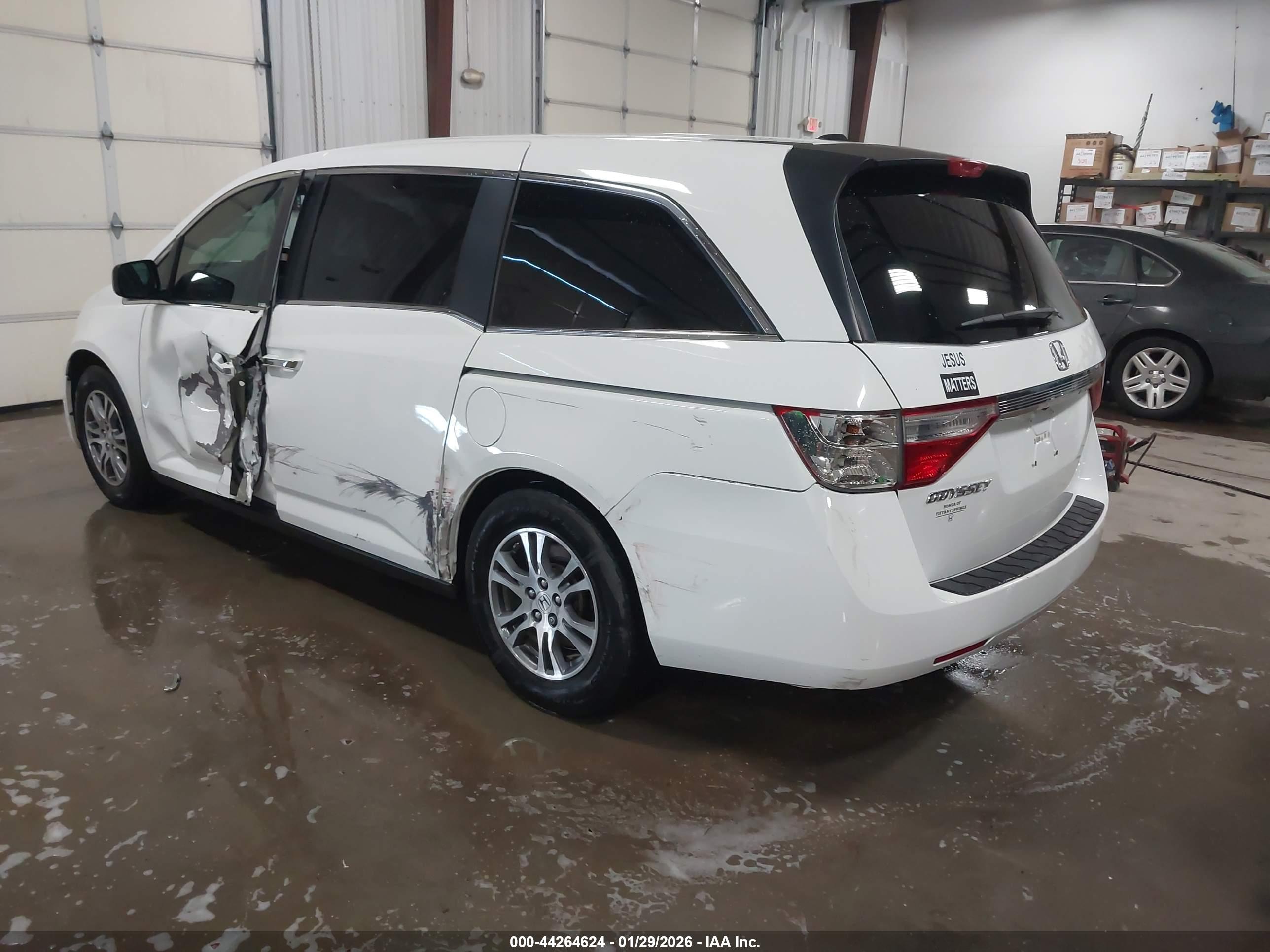 HONDA ODYSSEY image 3
