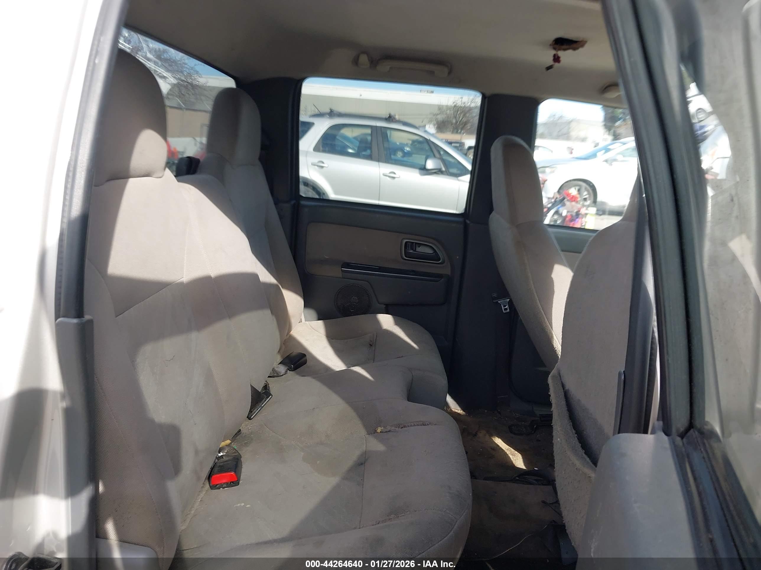 CHEVROLET COLORADO image 8
