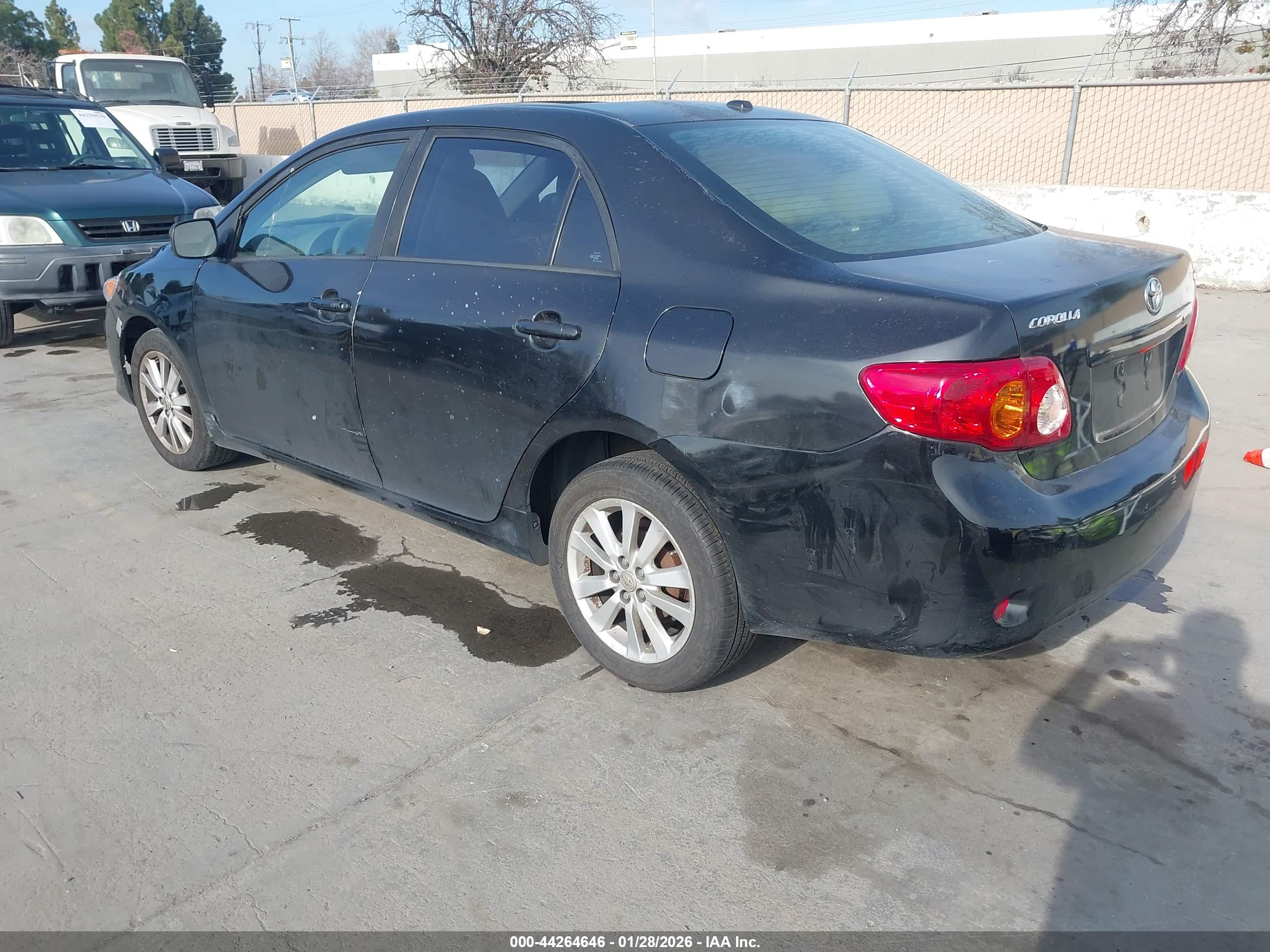 TOYOTA COROLLA image 3