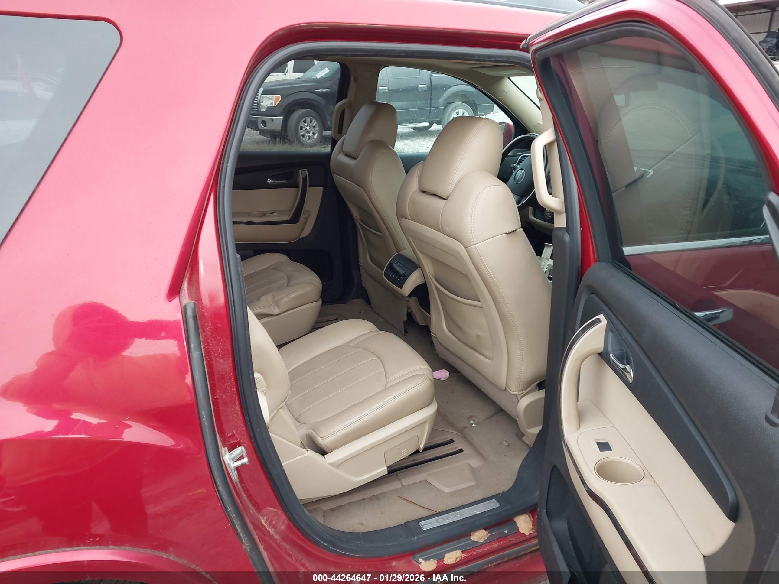 GMC ACADIA image 8