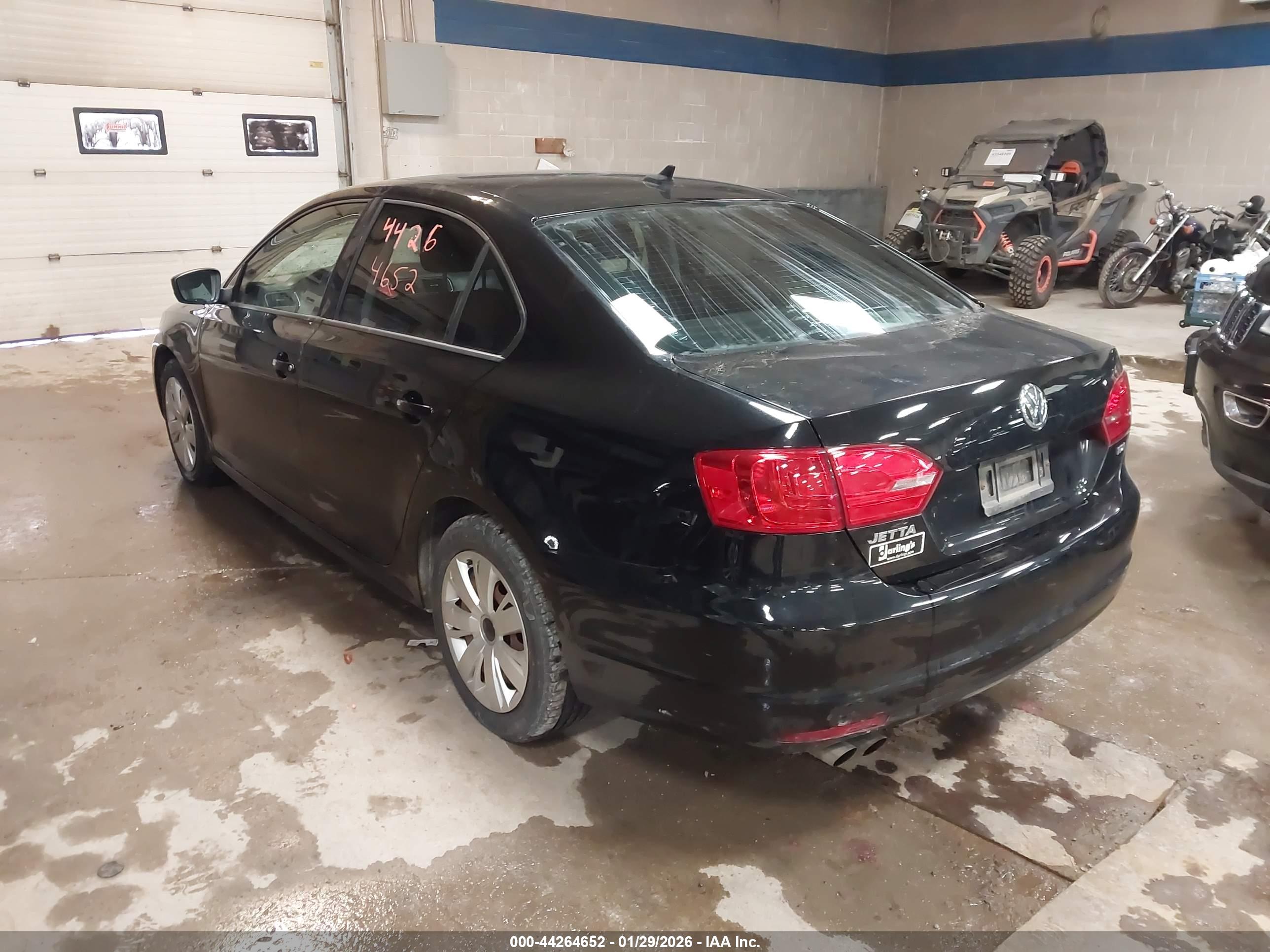 VOLKSWAGEN JETTA image 3