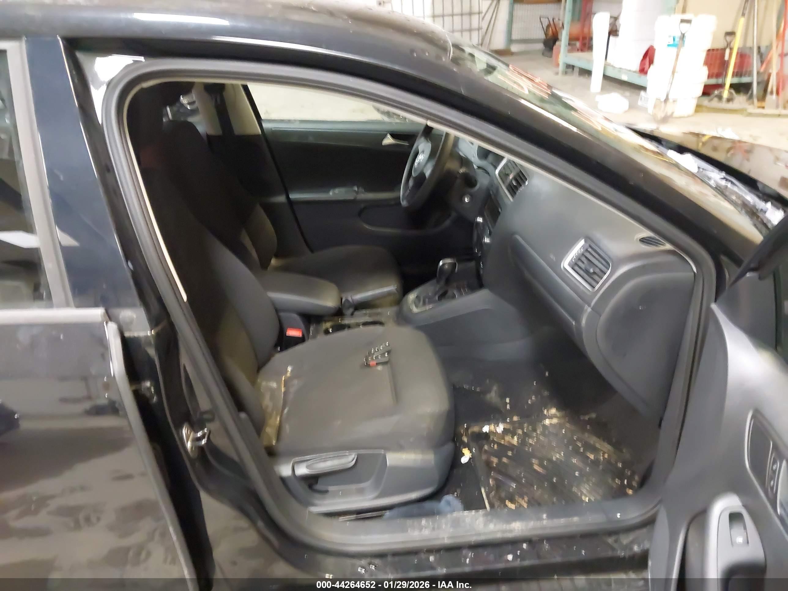 VOLKSWAGEN JETTA image 5