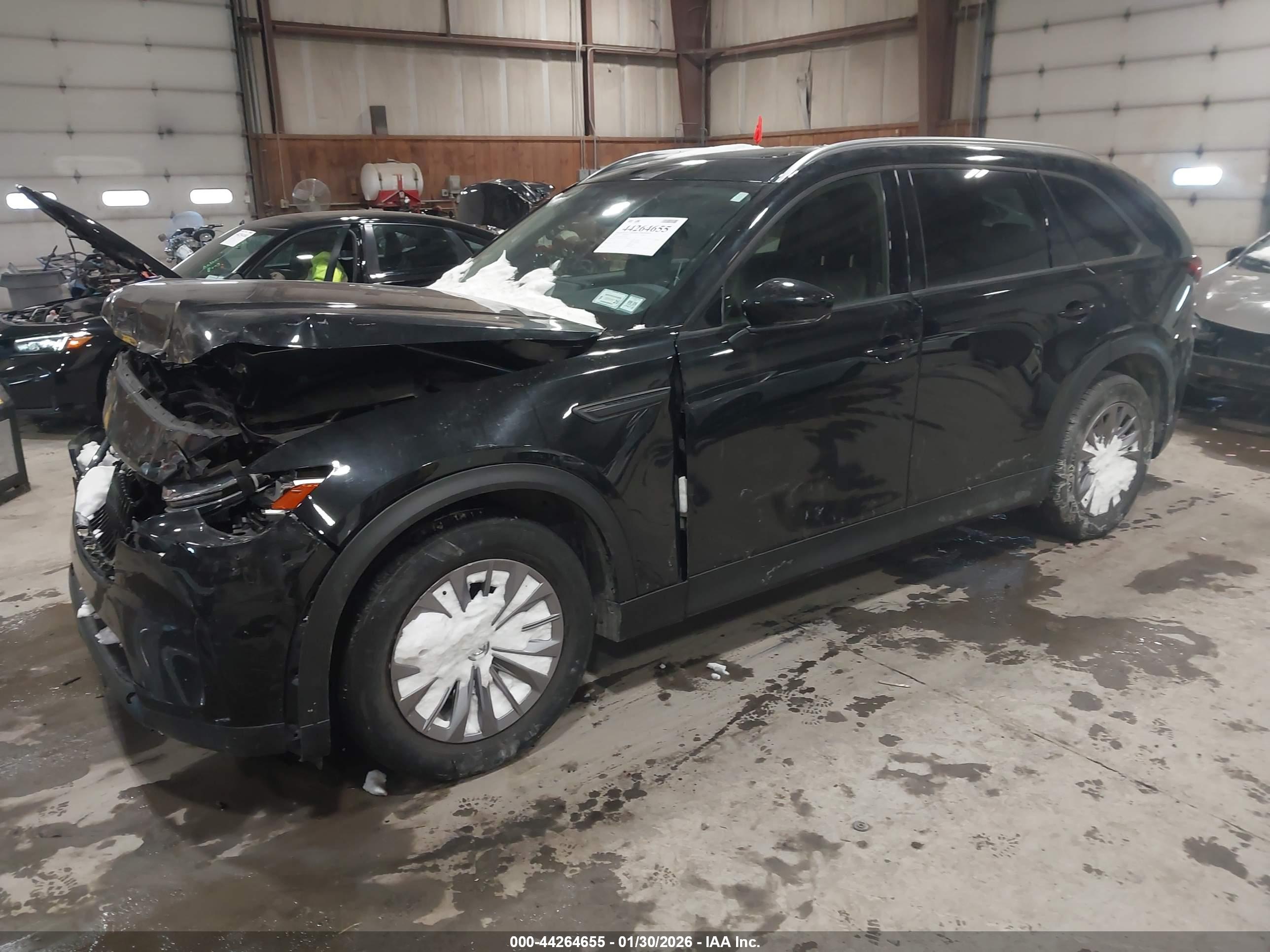 MAZDA CX-90 image 2