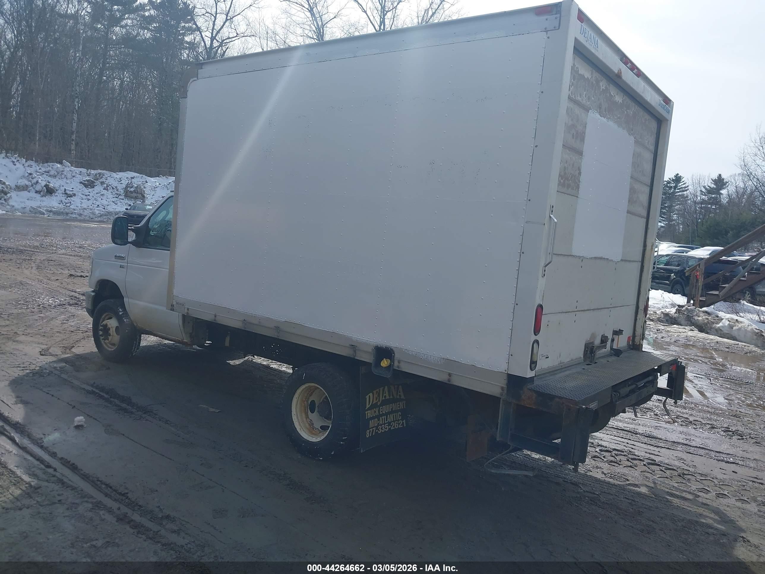 FORD E-350 image 3