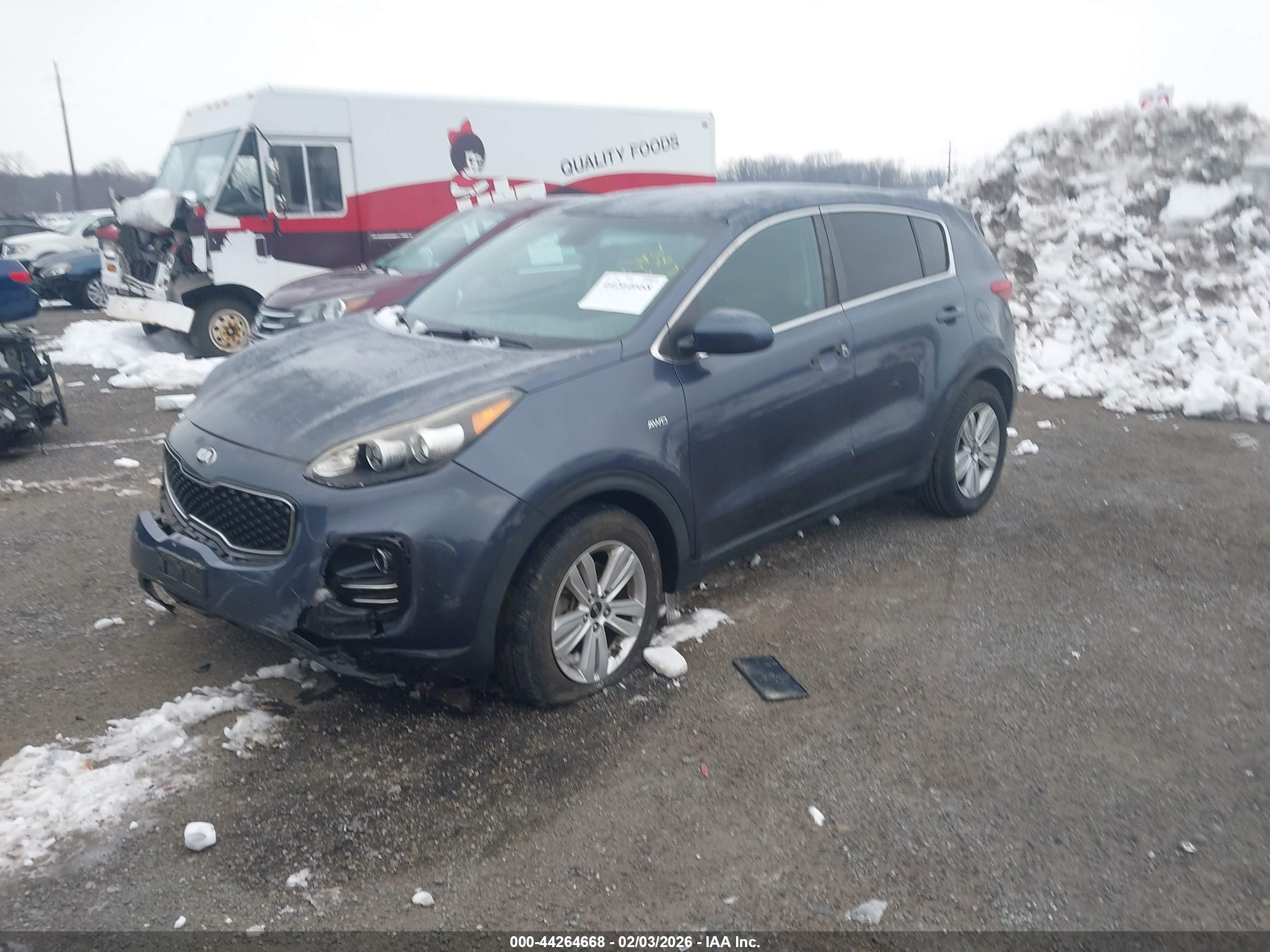 KIA SPORTAGE image 2