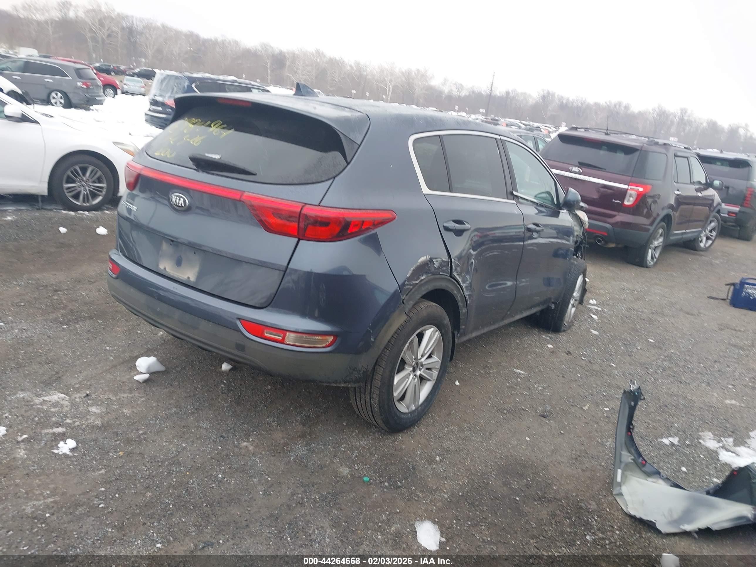 KIA SPORTAGE image 4