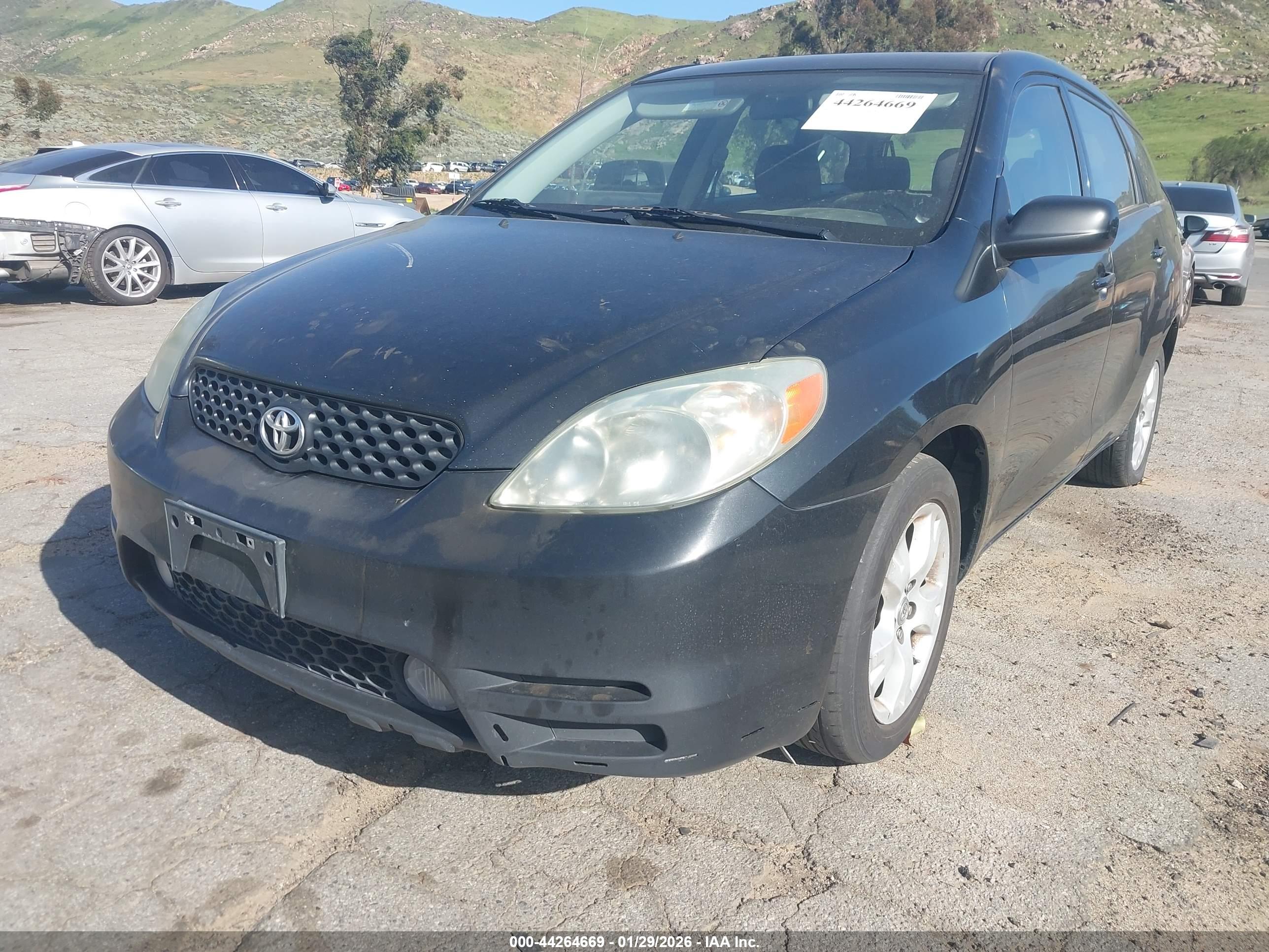 TOYOTA MATRIX image 2