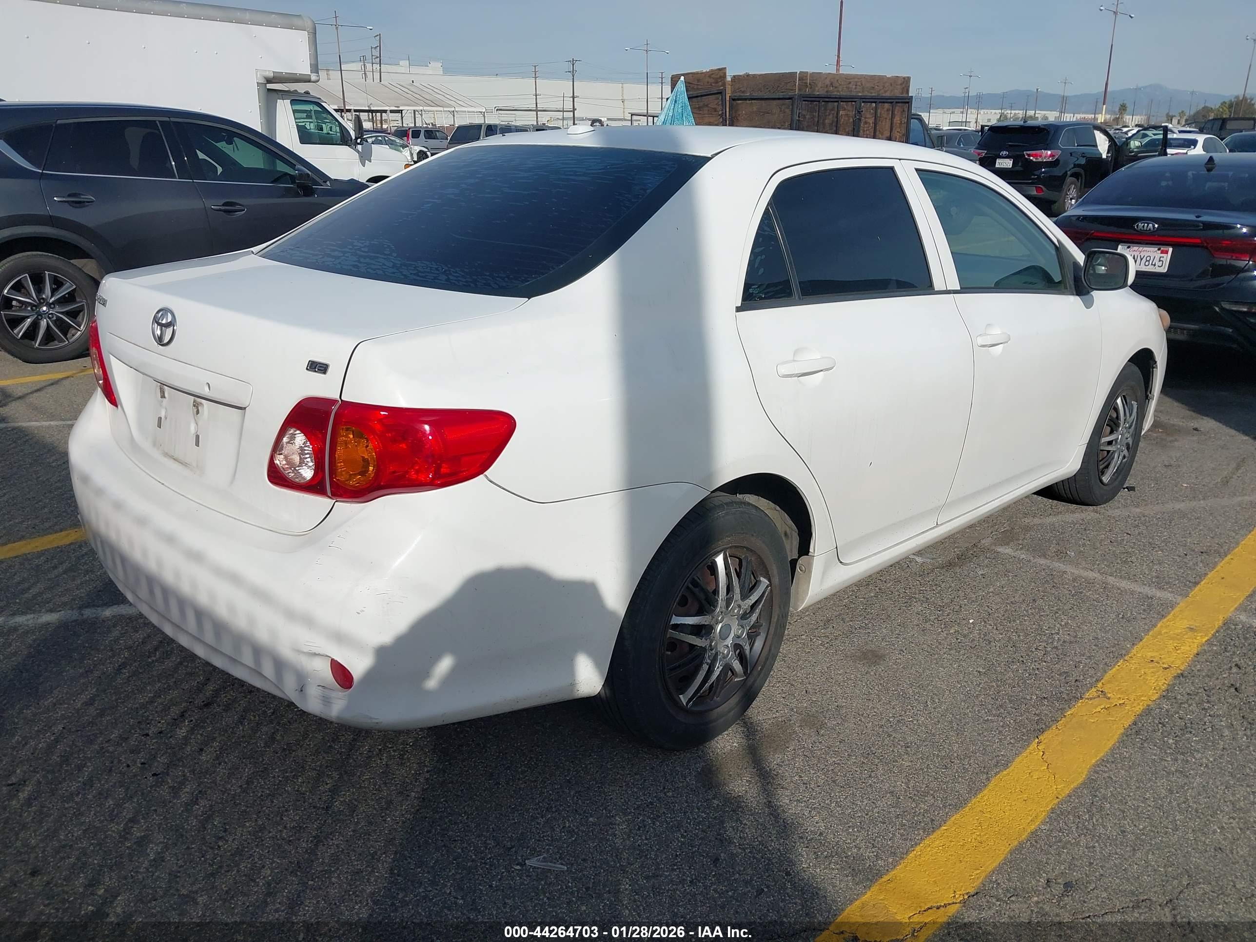 TOYOTA COROLLA image 4
