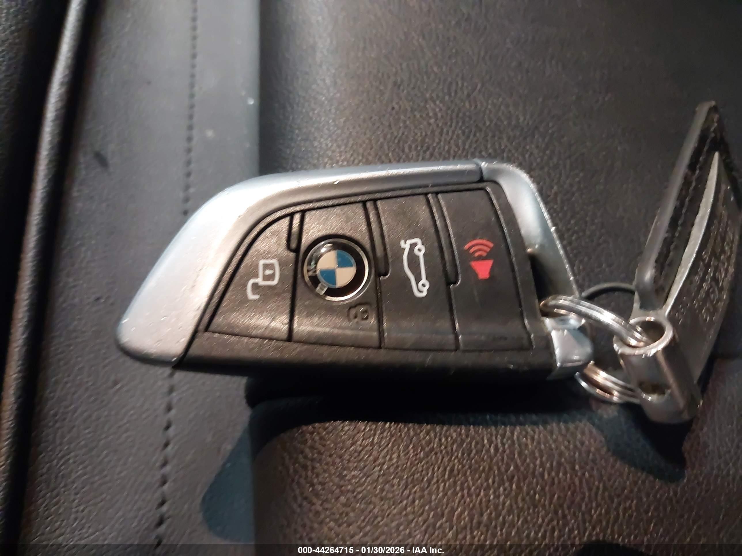 BMW 330I image 11