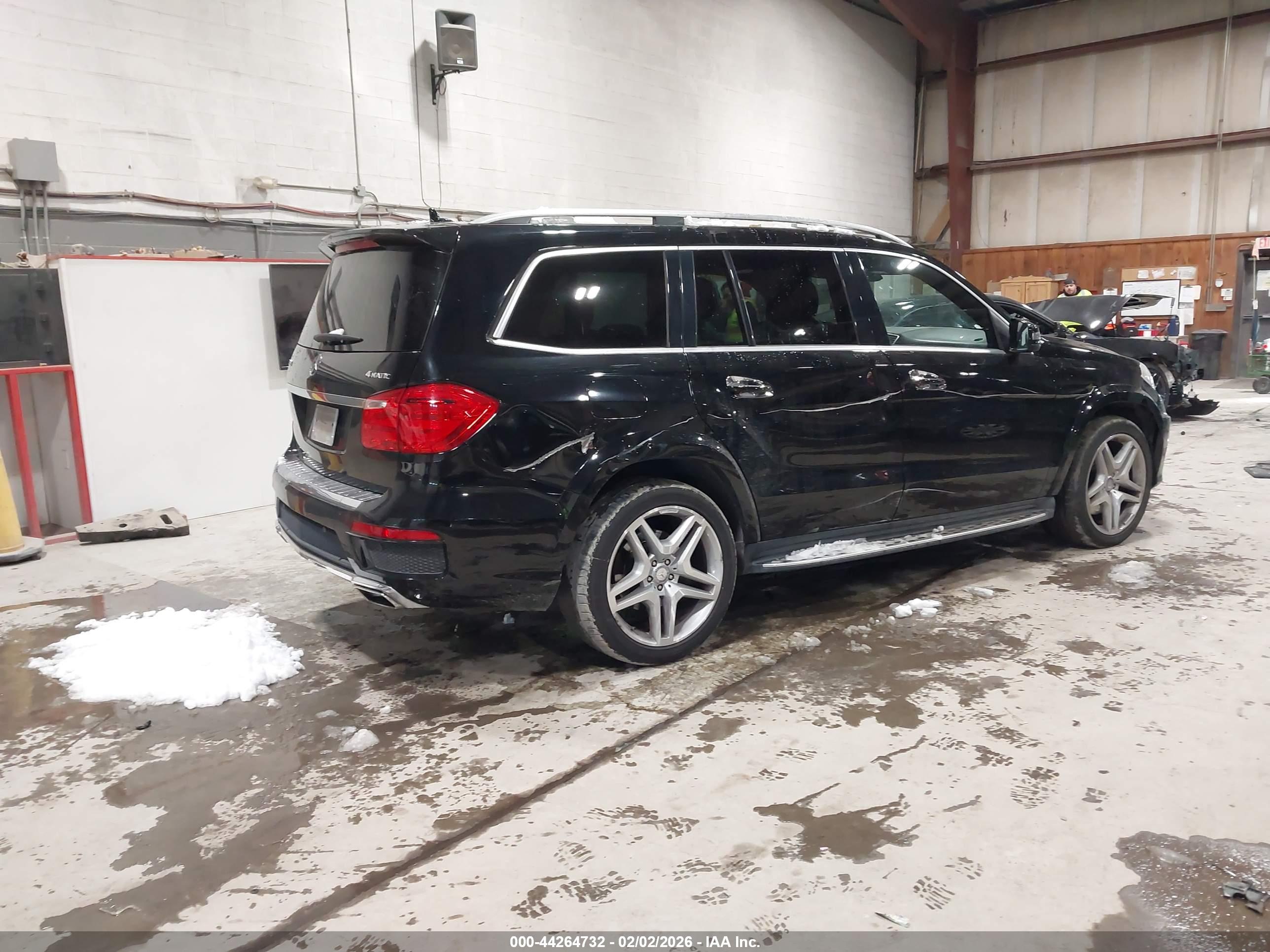 MERCEDES-BENZ GL image 4