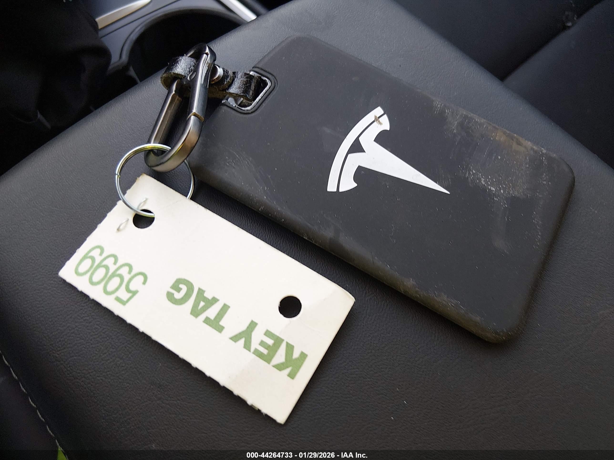 TESLA MODEL image 11
