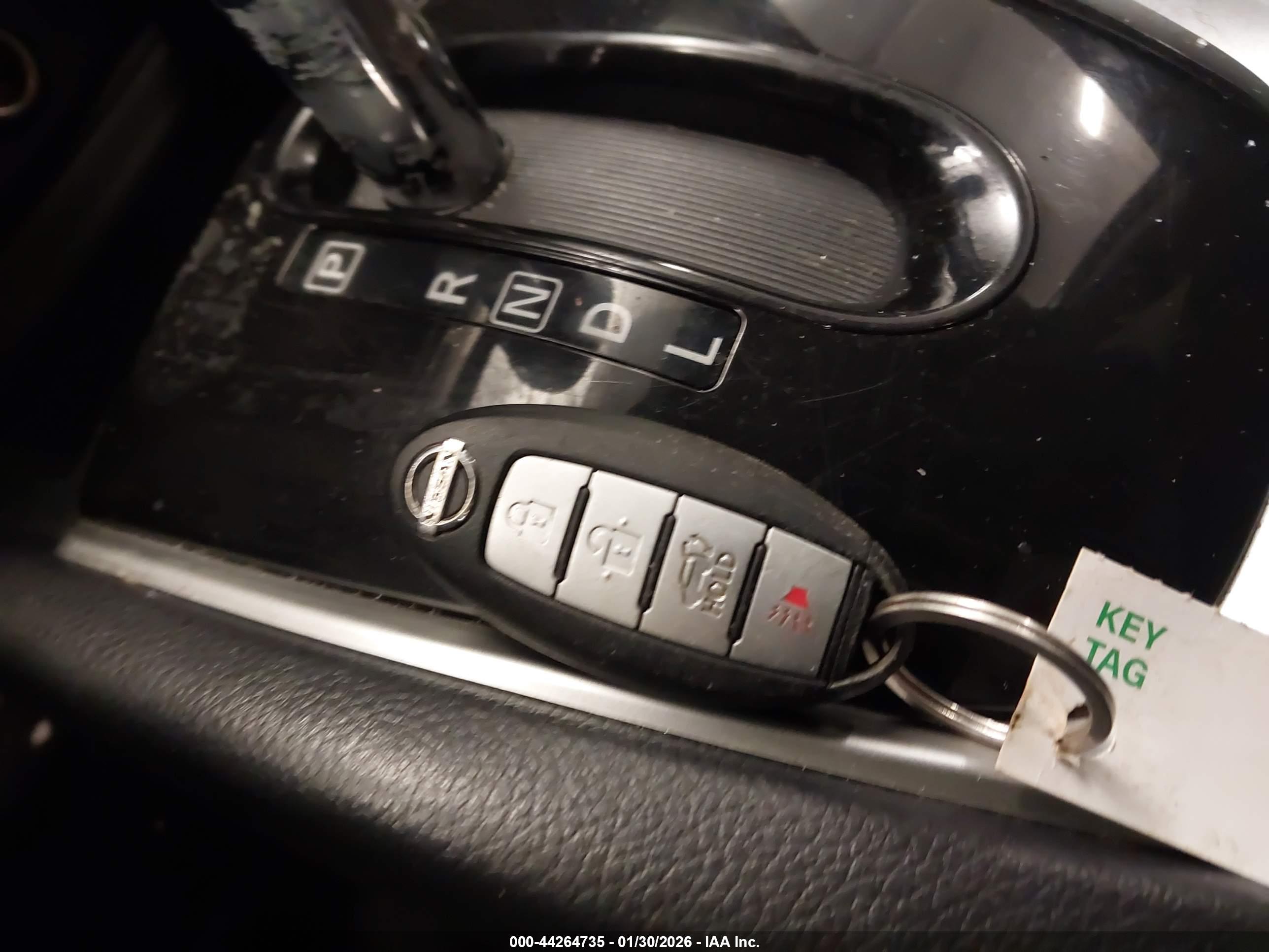 NISSAN ROGUE image 11