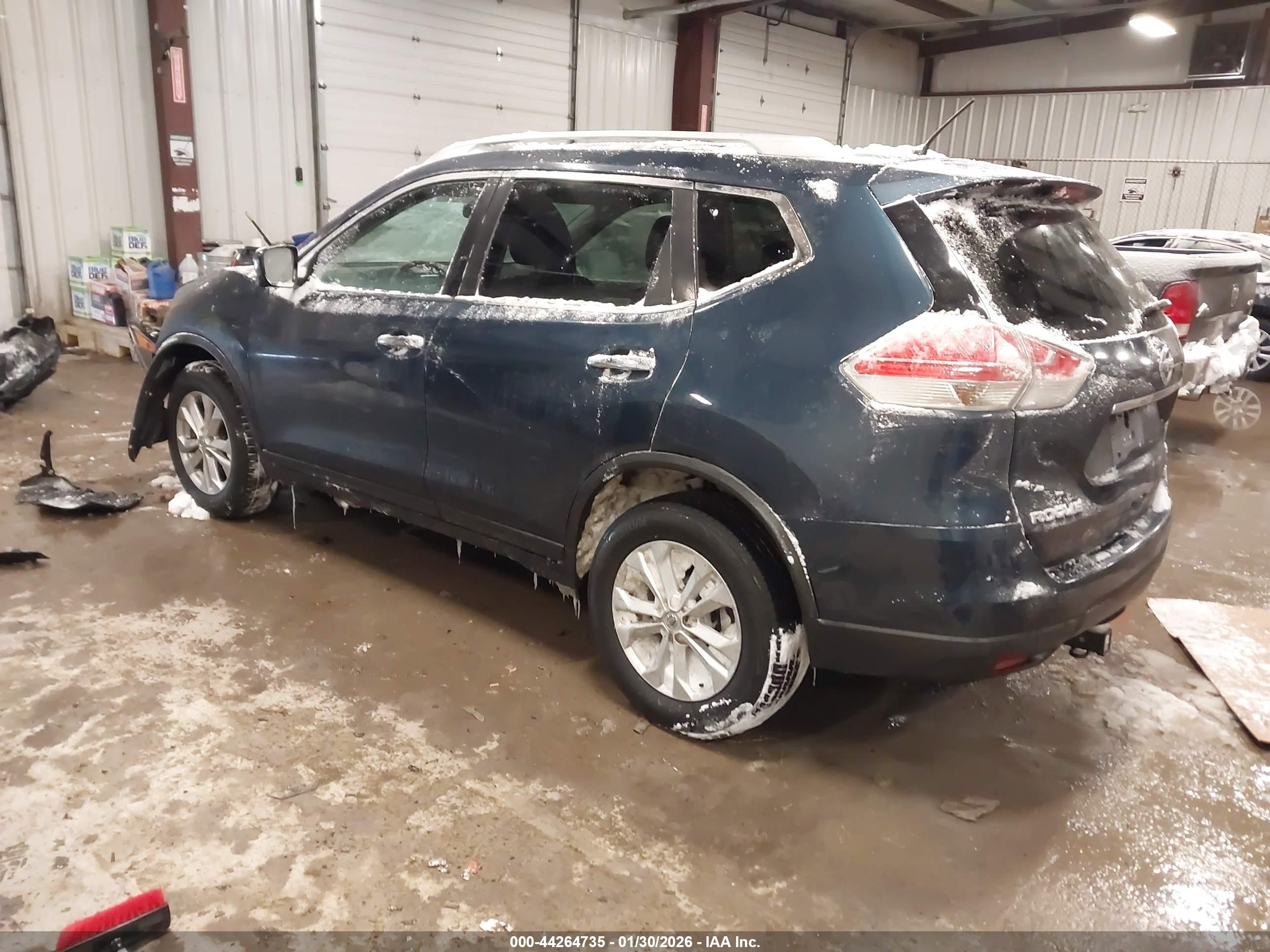 NISSAN ROGUE image 3