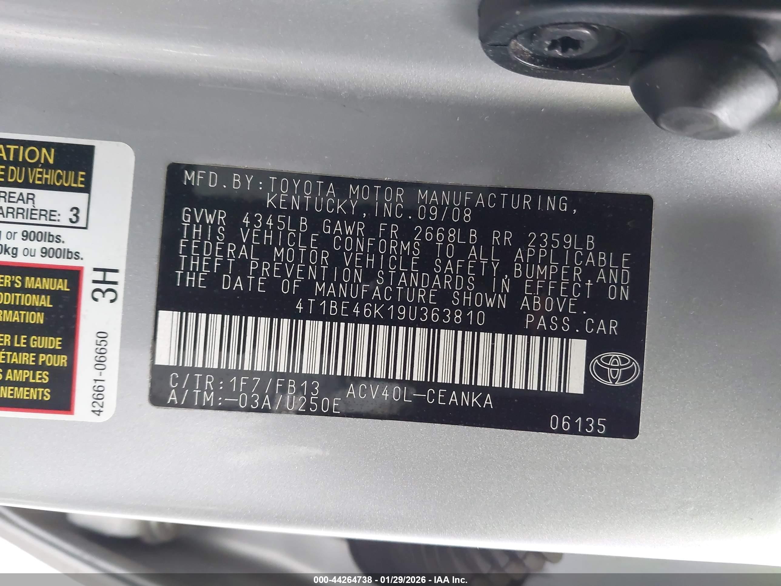 TOYOTA CAMRY image 9