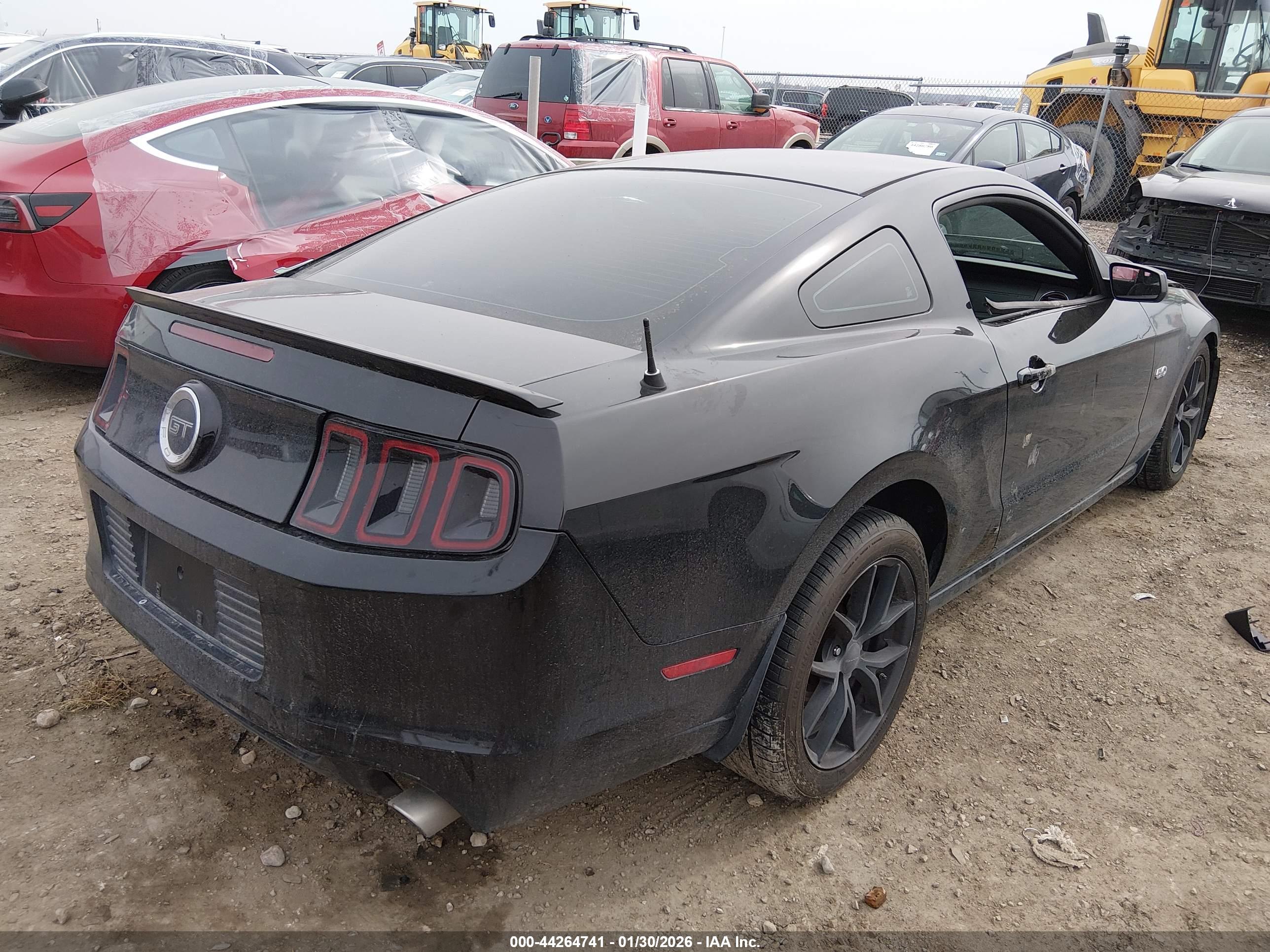 FORD MUSTANG image 4