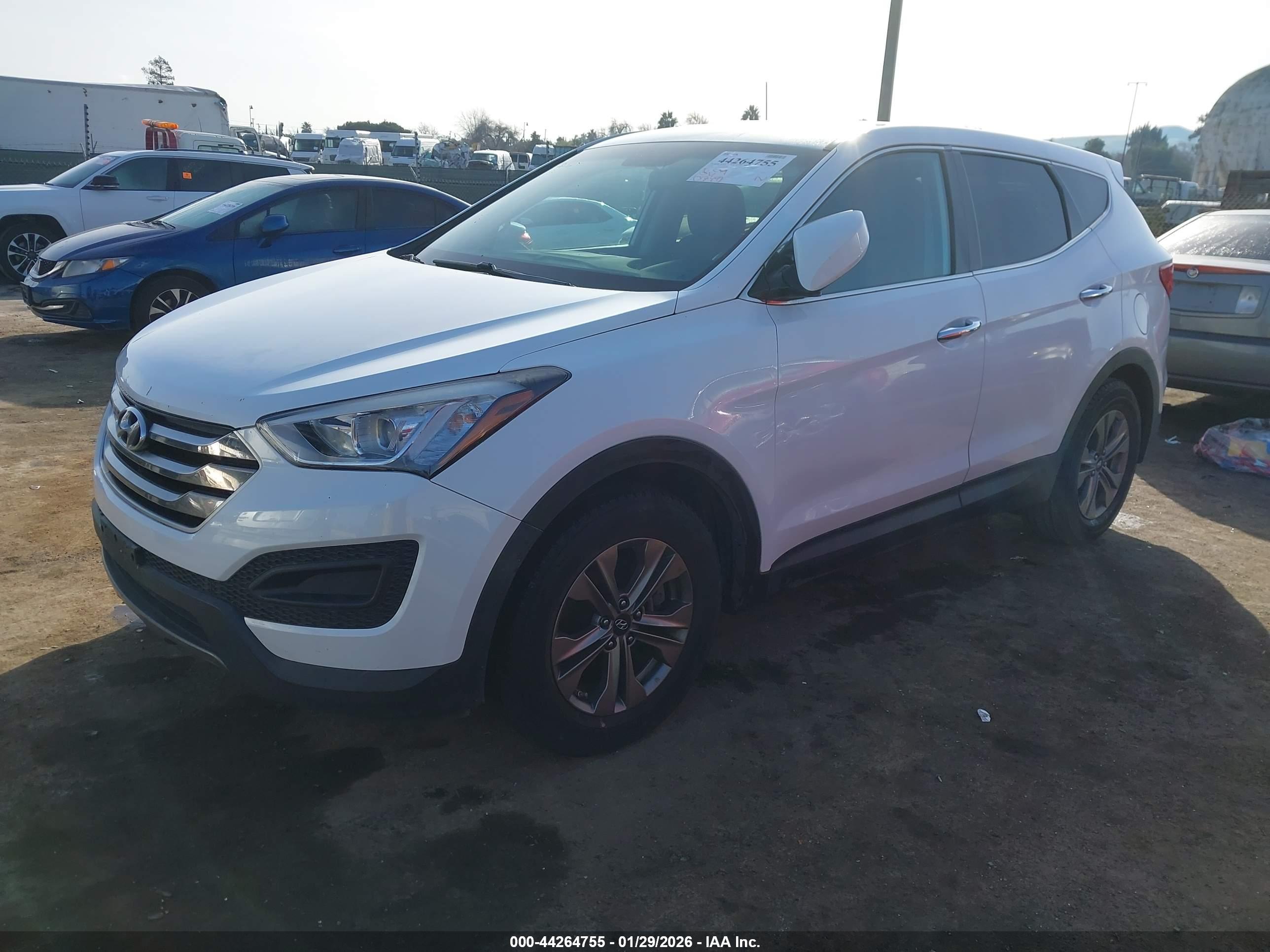 HYUNDAI SANTA image 2