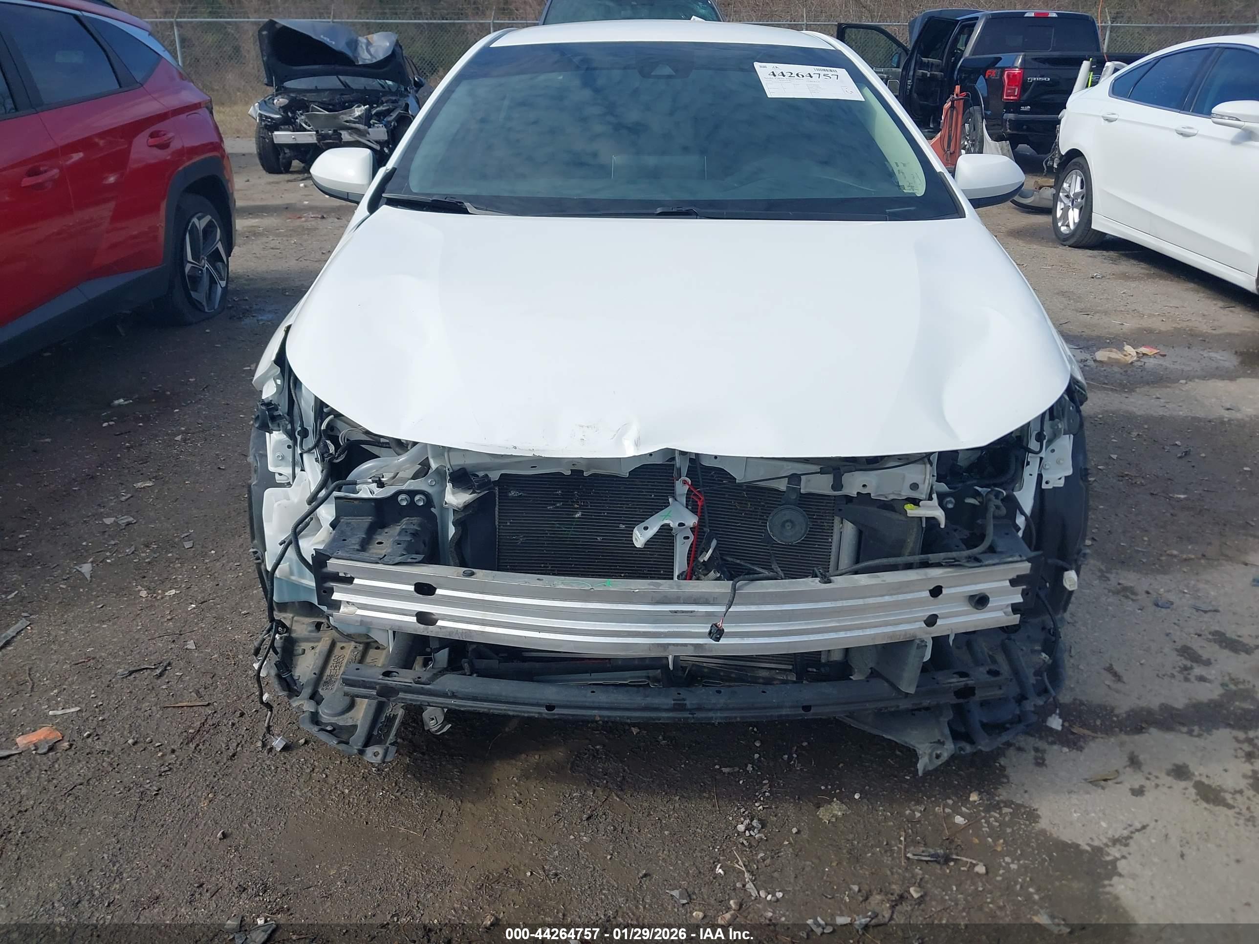 TOYOTA COROLLA image 6