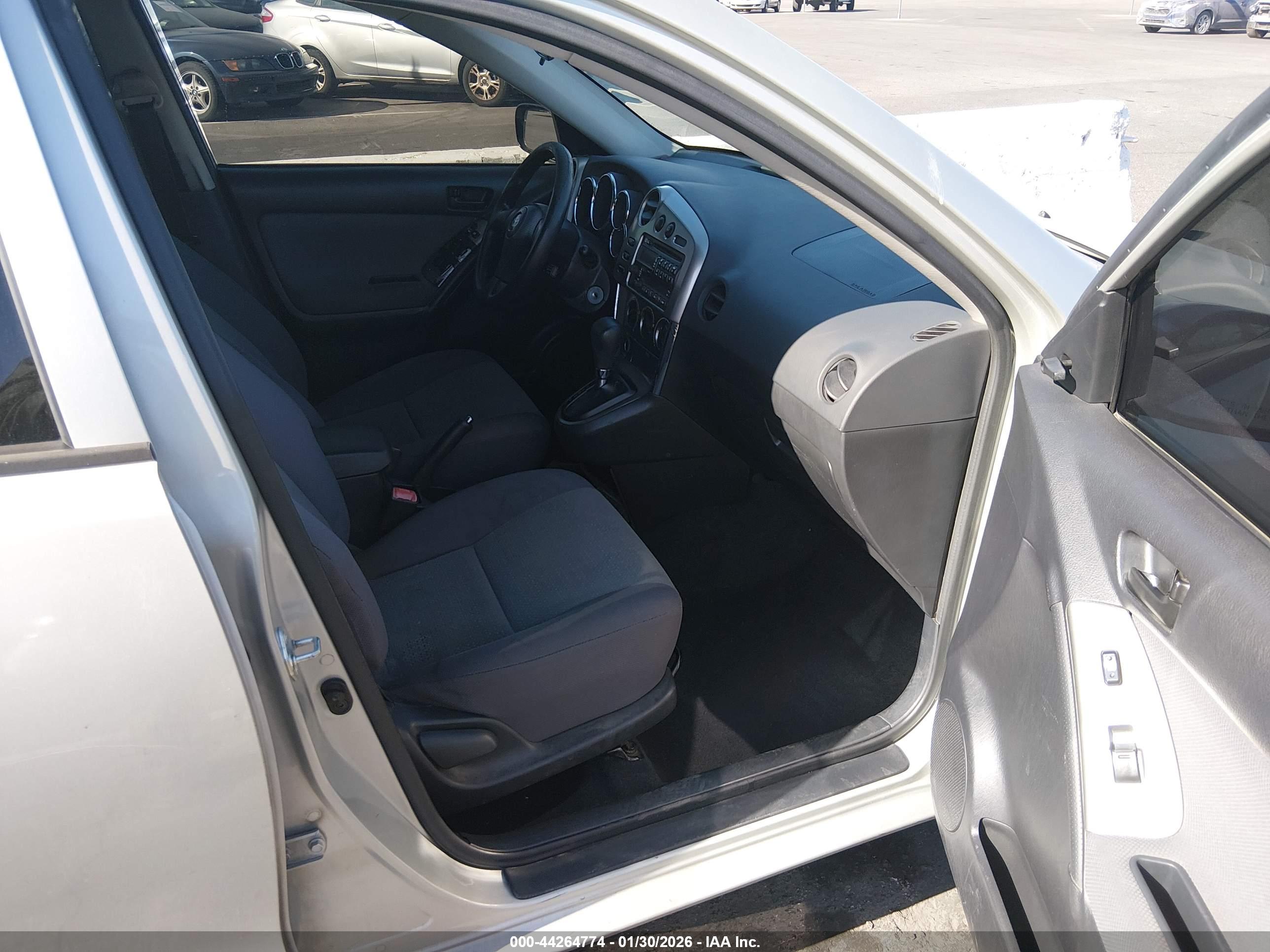 TOYOTA MATRIX image 5